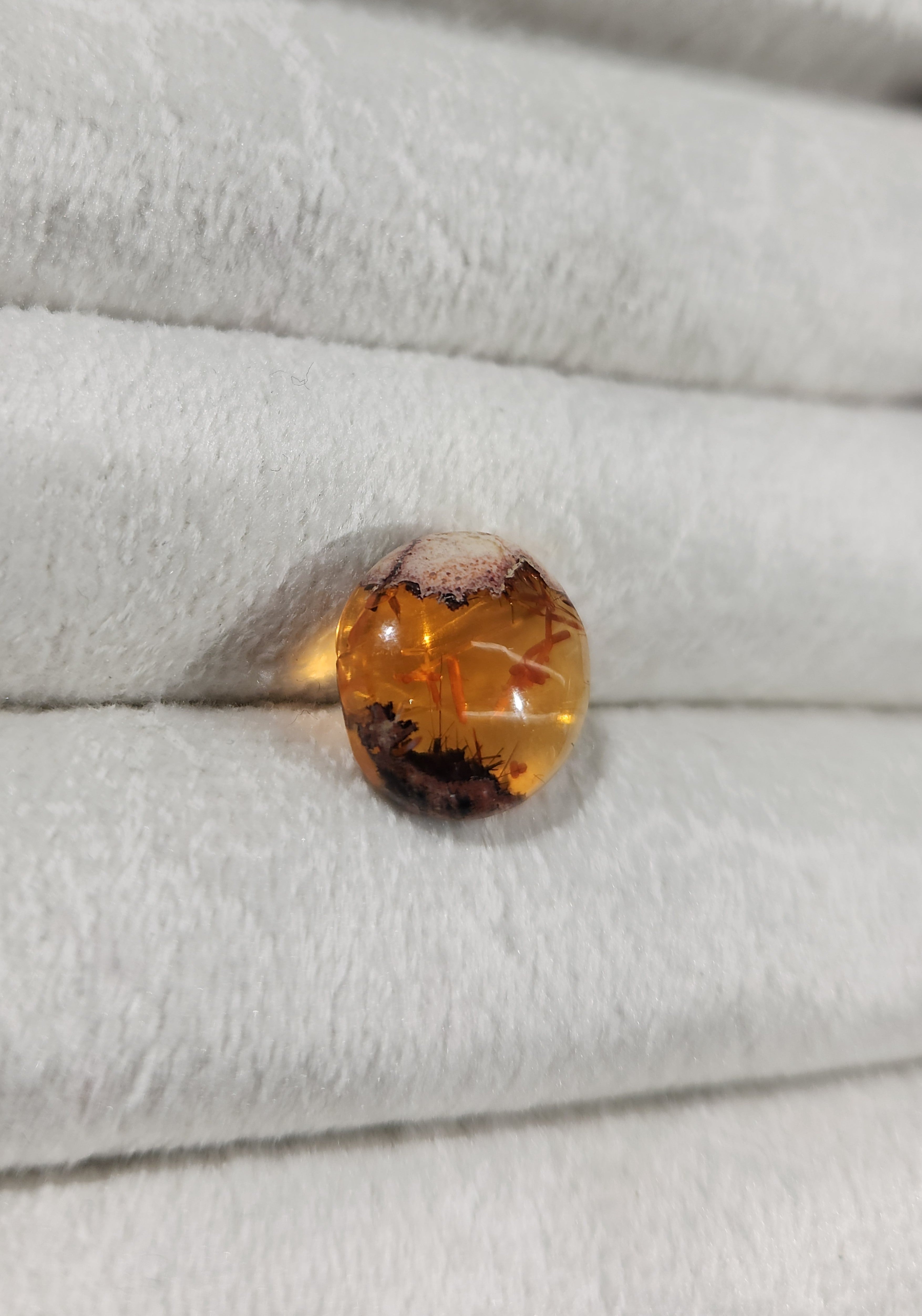 Opalo de fuego natural