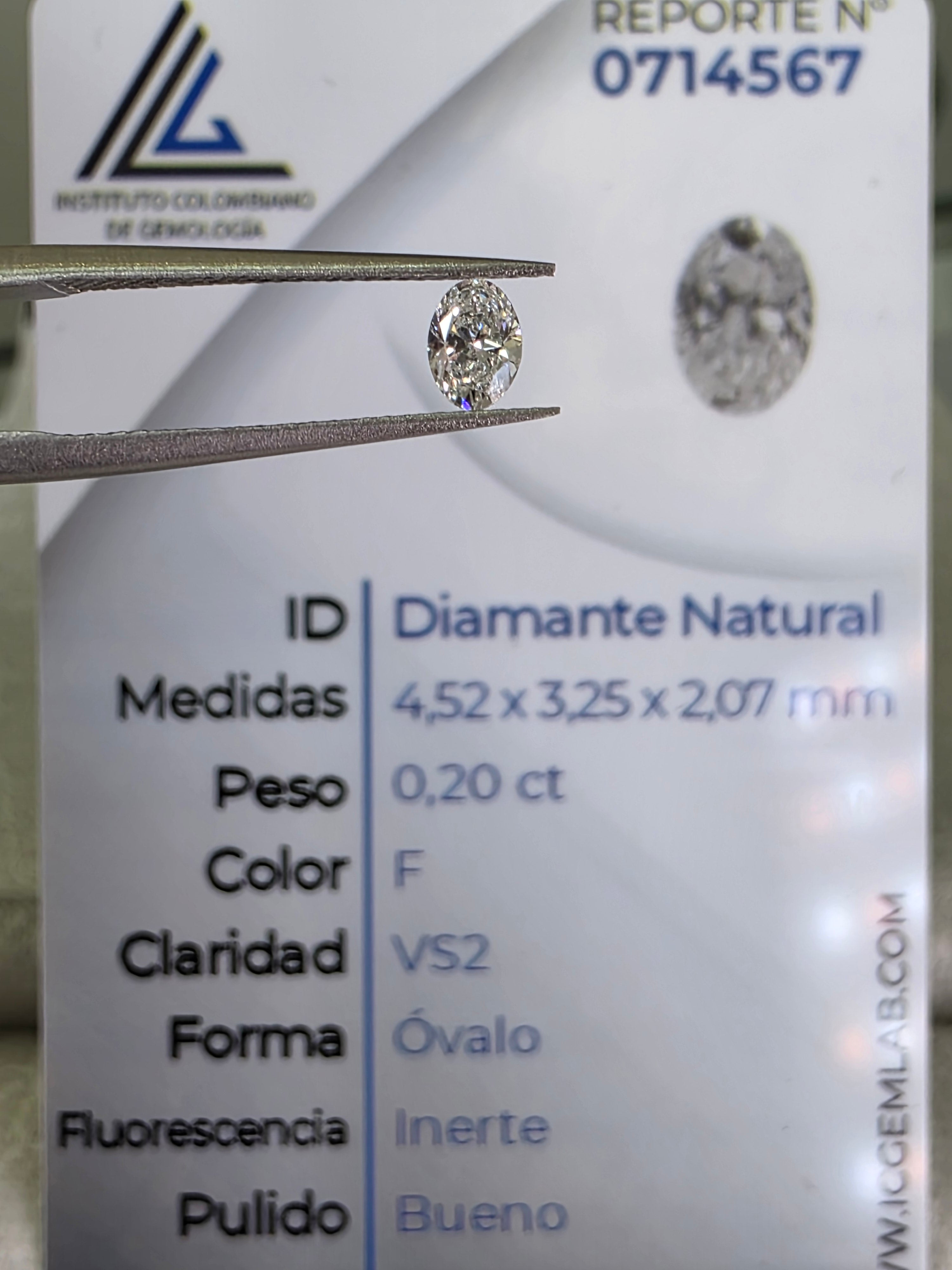 Diamante natural  4.52 x 3.25 x 2.07 mm / VS2