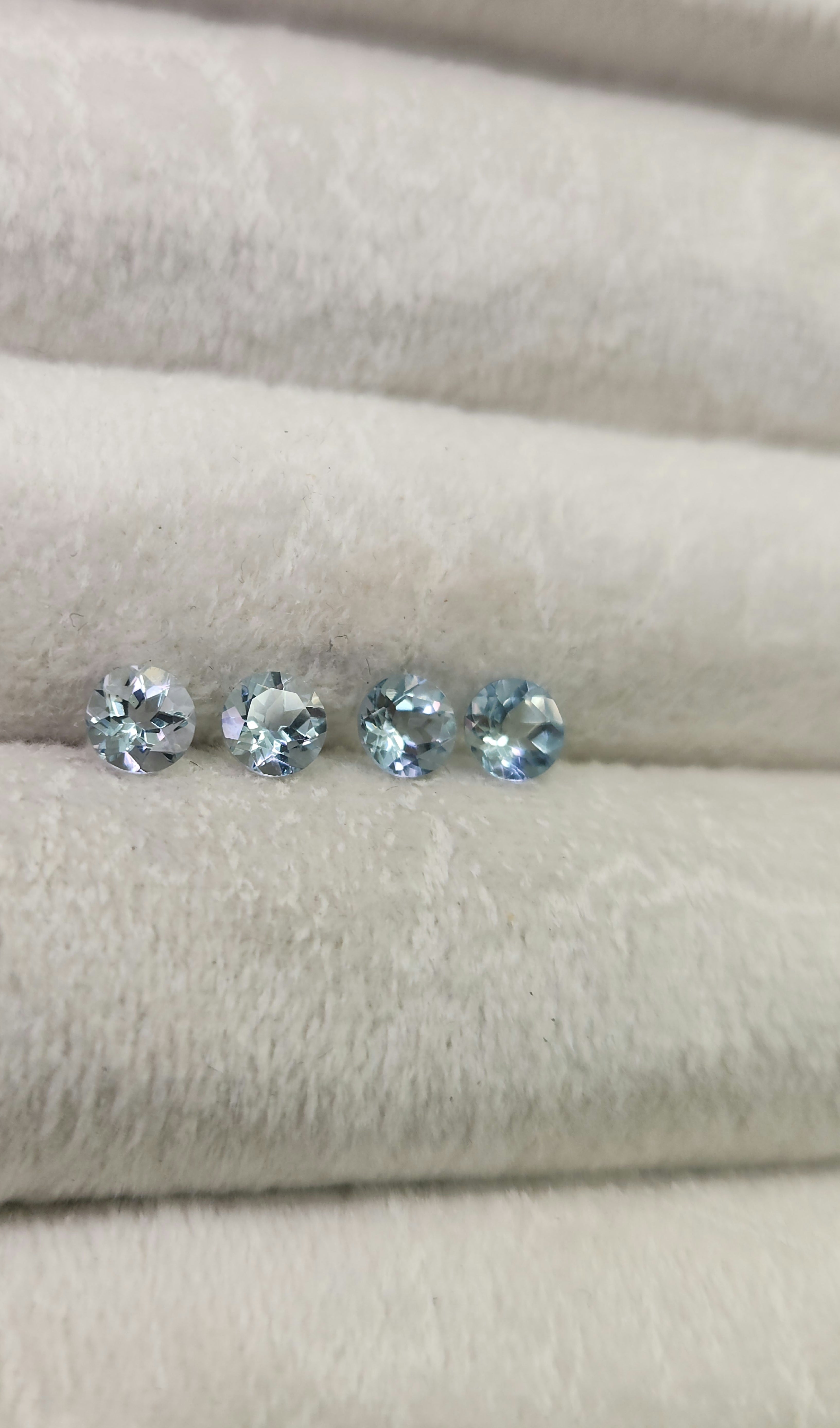 Aguamarina Natural  5 x 5mm