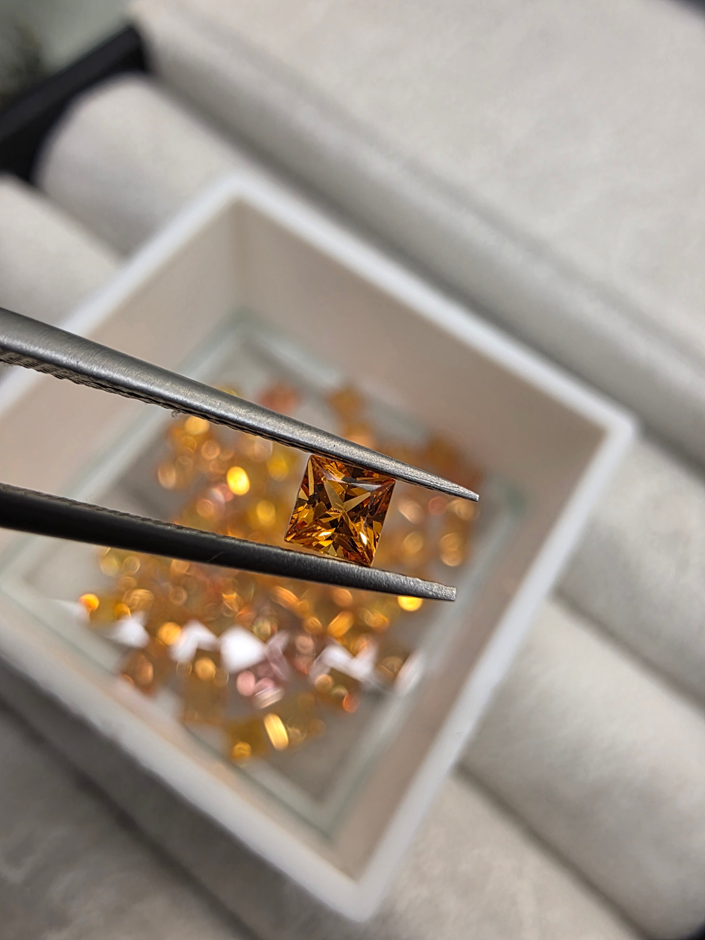 Zafiro Natural amarillo 3mm TE / Corte princesa