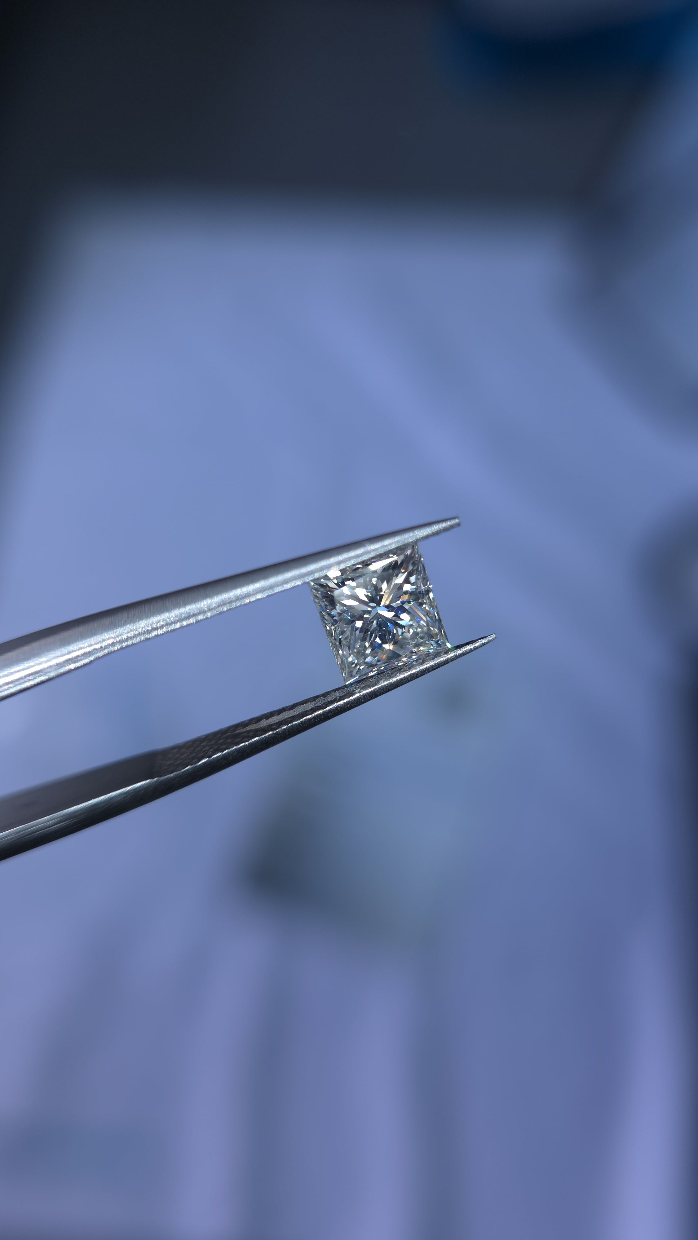 Diamante natural 5.78mm Corte Princesa / Color I / Claridad VS1