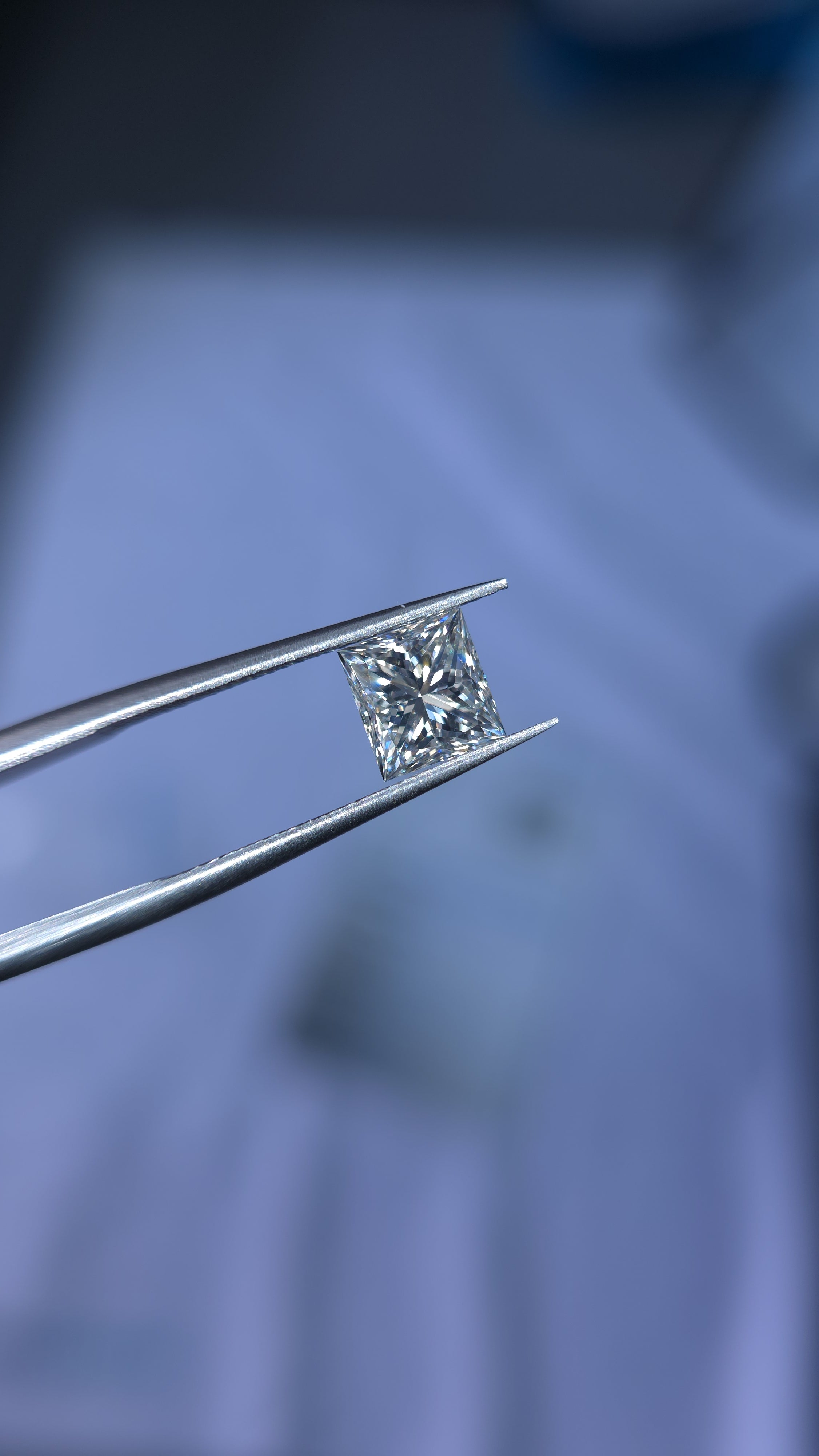 Diamante natural 5.78mm Corte Princesa / Color I / Claridad VS1