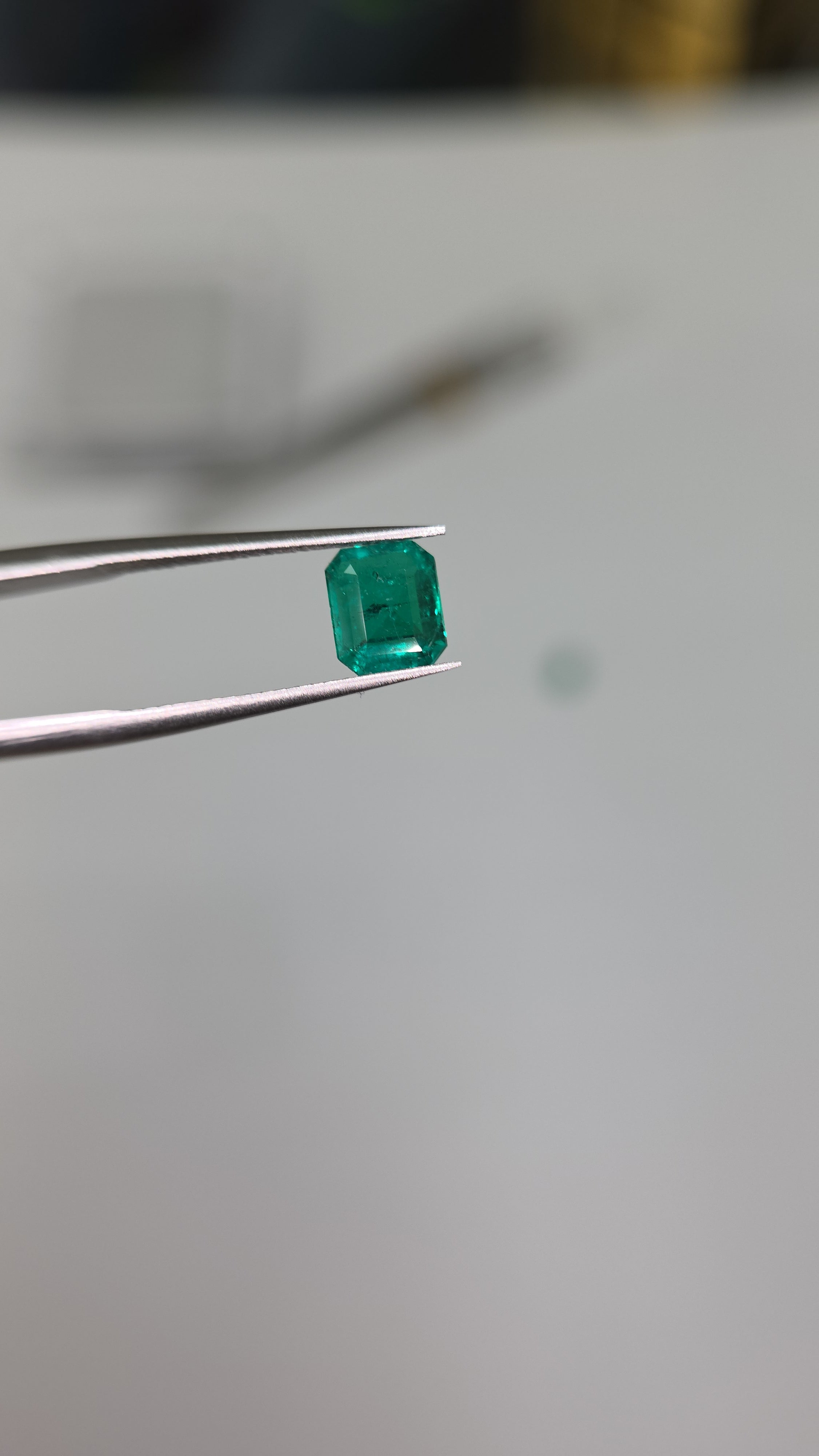 Esmeralda natural 4.06 x 5.60 x 4mm/corte rectangular