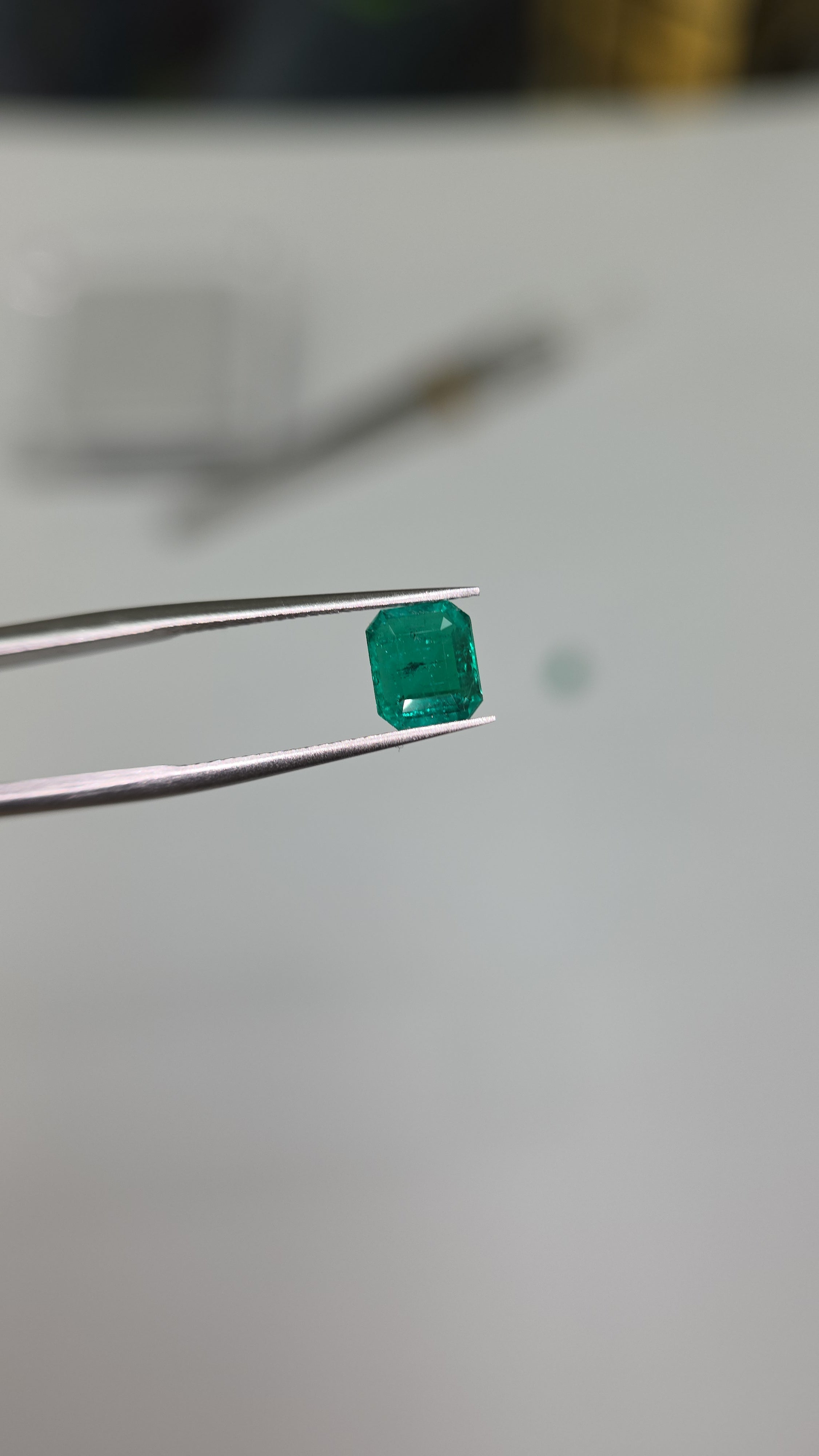 Esmeralda natural 4.06 x 5.60 x 4mm/corte rectangular