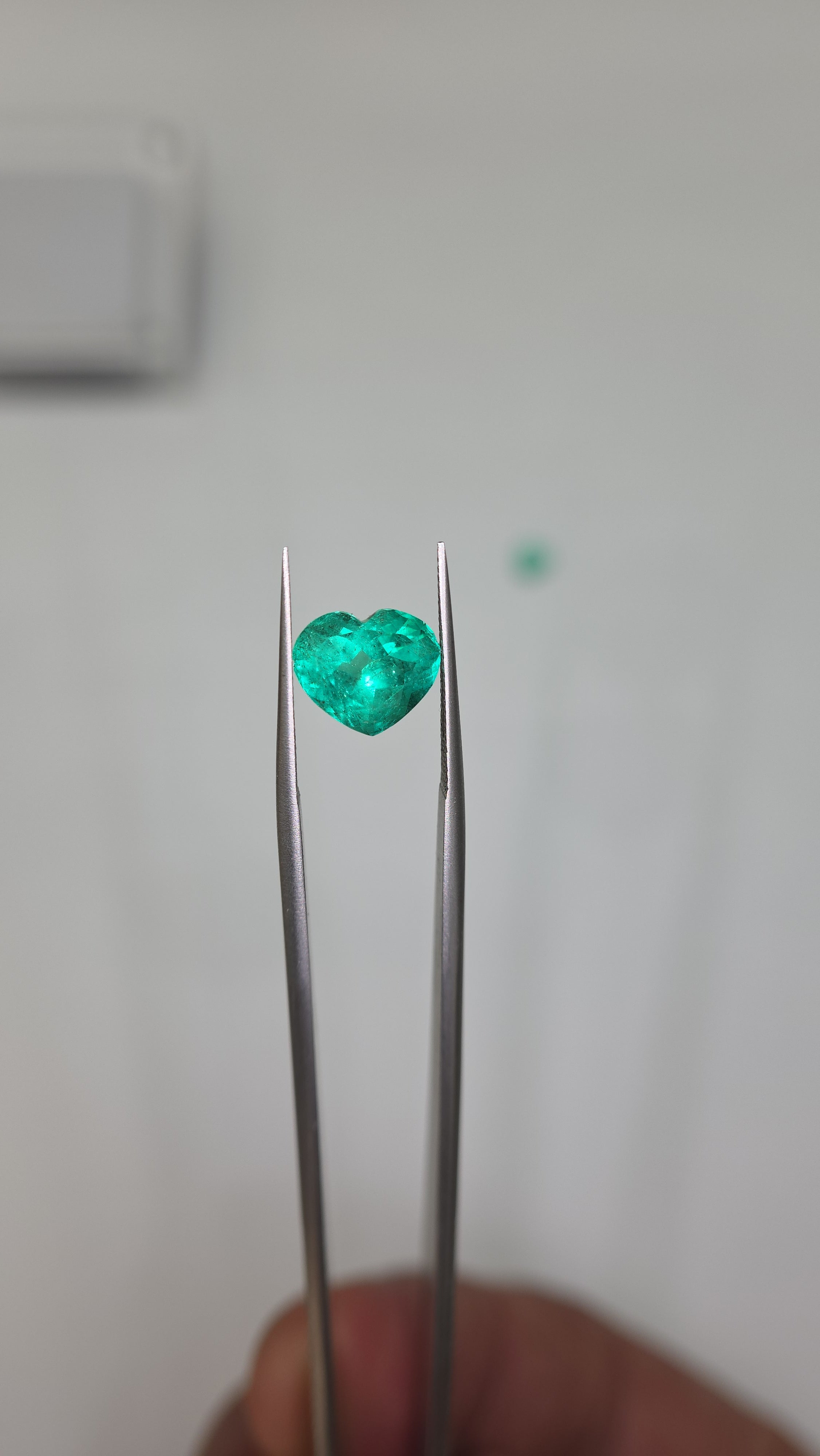Esmeralda natural 4.75 x 5.66 x 3.20mm