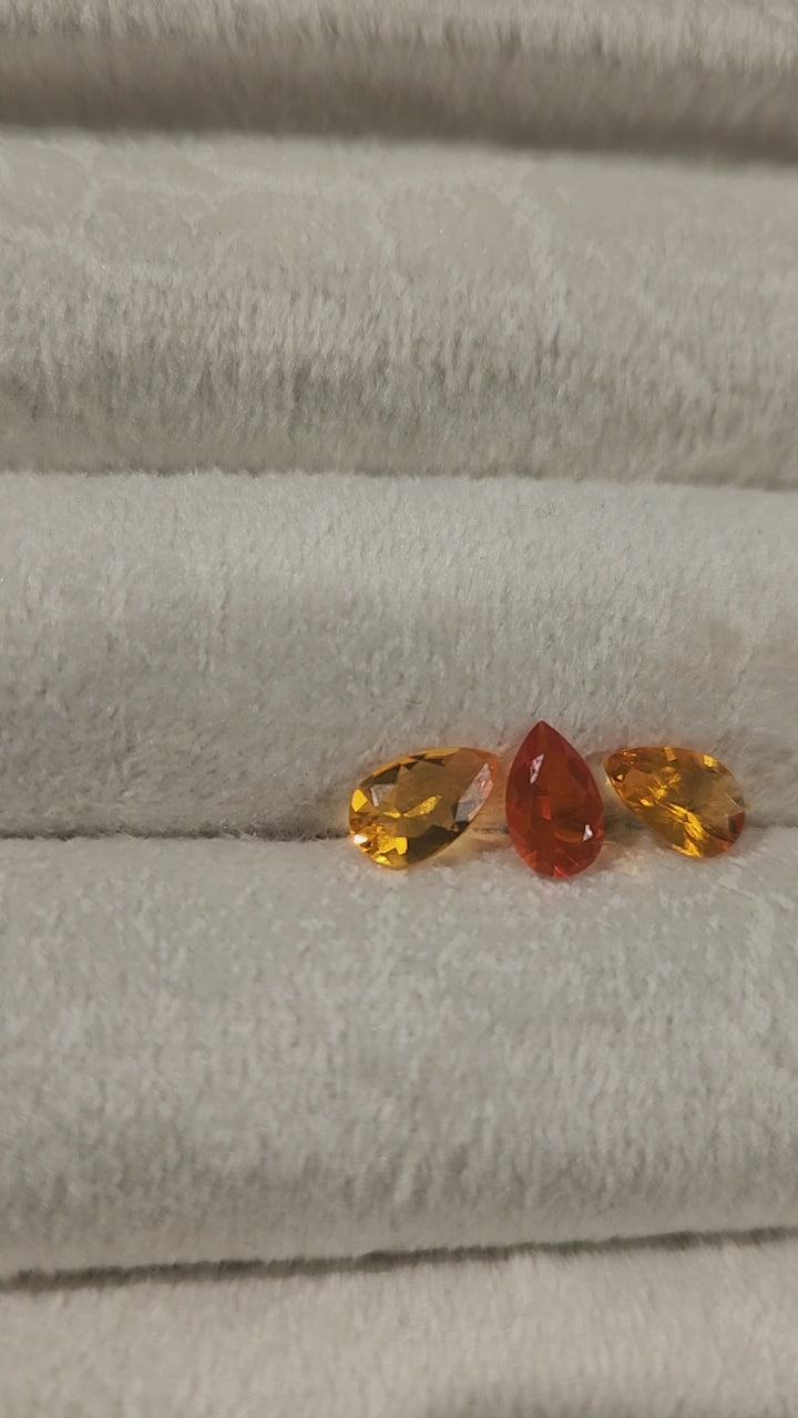 Opalo de fuego natural