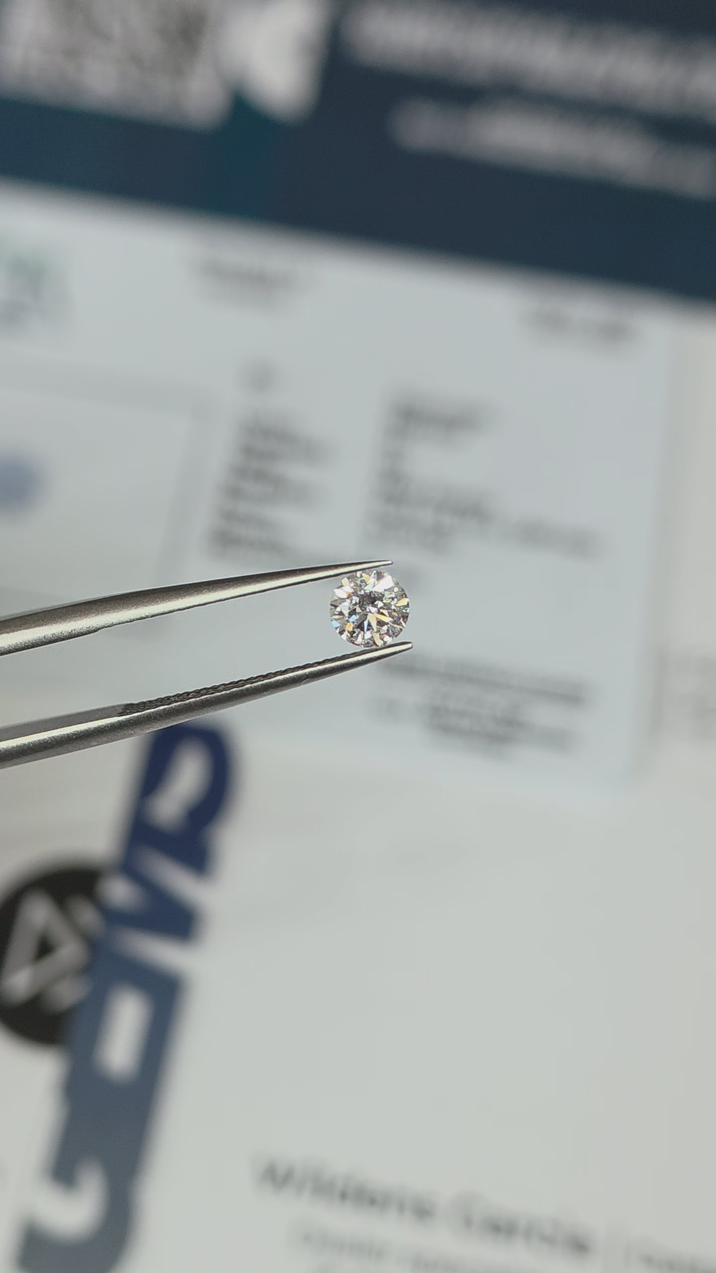 Diamante natural — SI1 — 0.30 ct