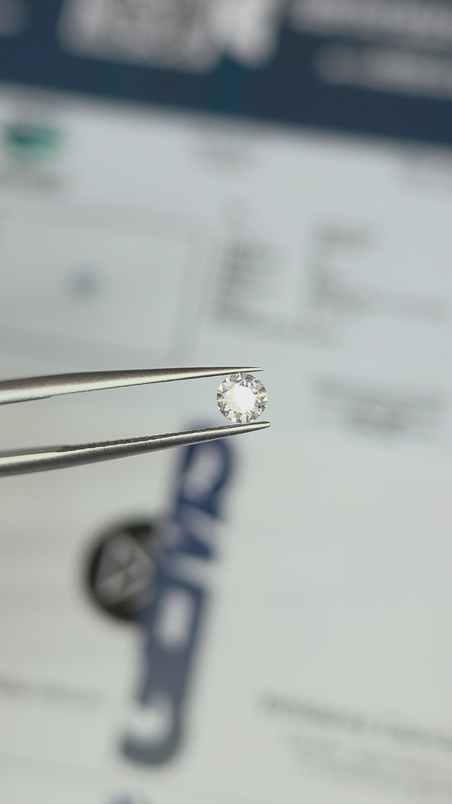 Diamante natural — SI2 — 0.18ct