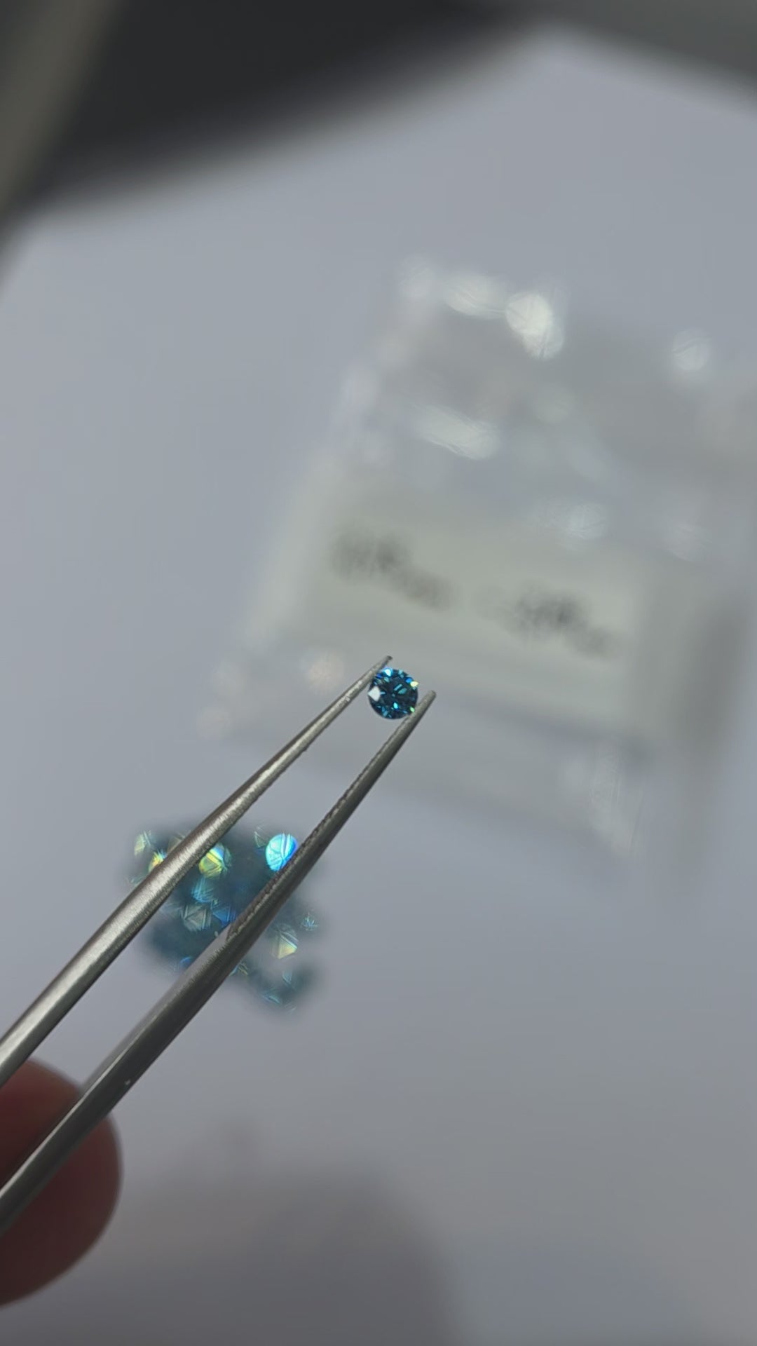 Diamante natural 0.08 ct (2.75–2.70 mm) | Color azul | Tratado