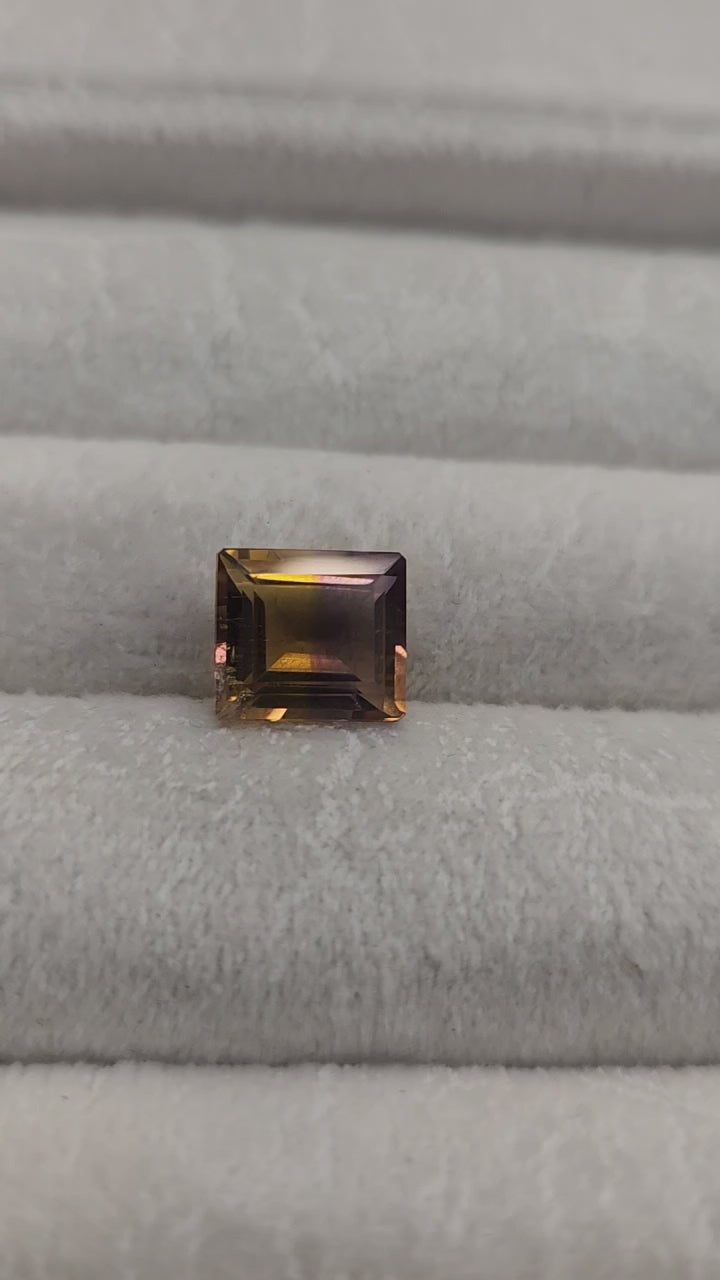 Ametrino Natural 10.92 x 9.77 mm / Corte rectangular