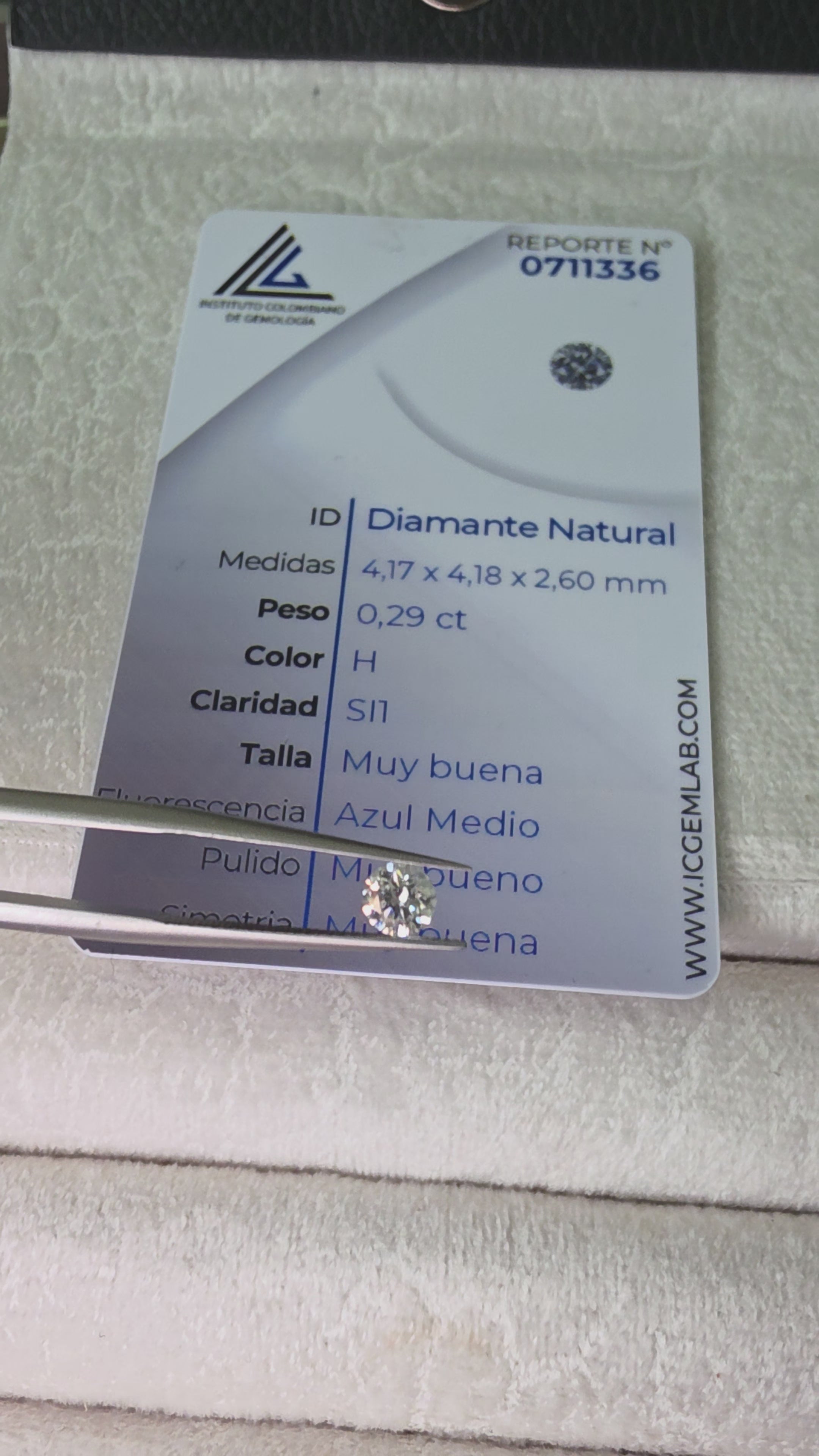 Diamante natural
