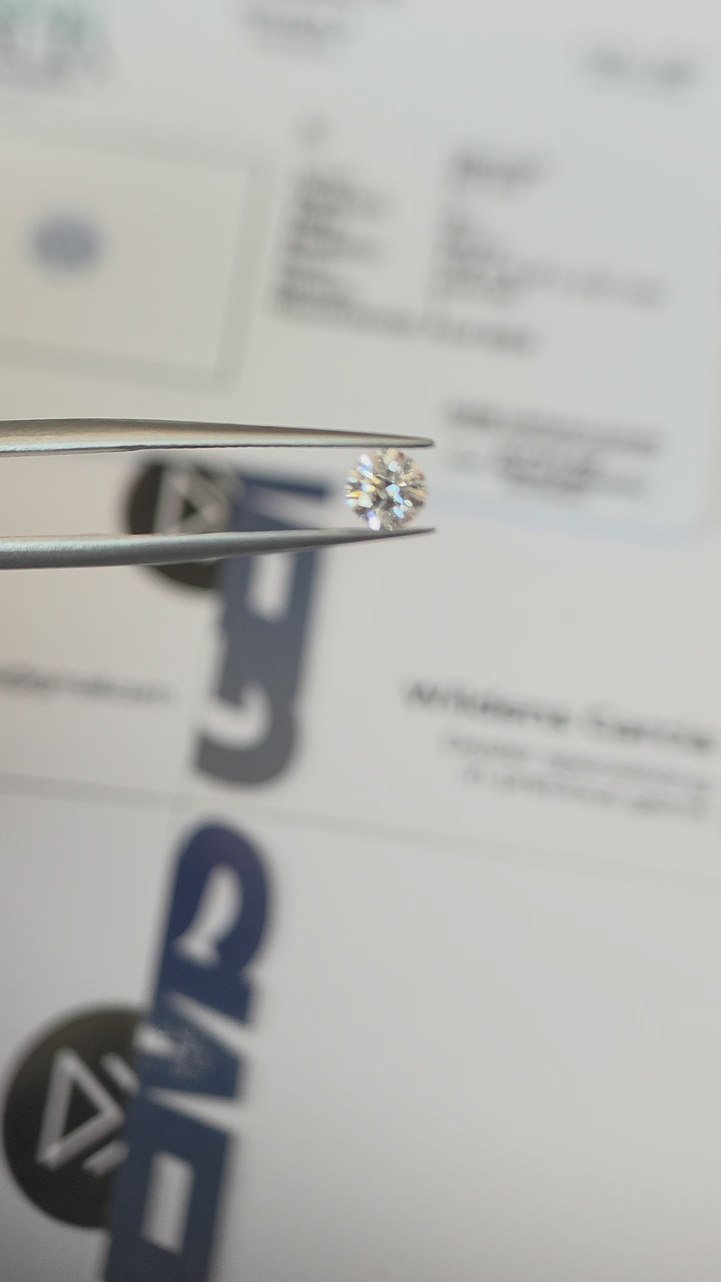Diamante natural — VS1 — 0.30 ct