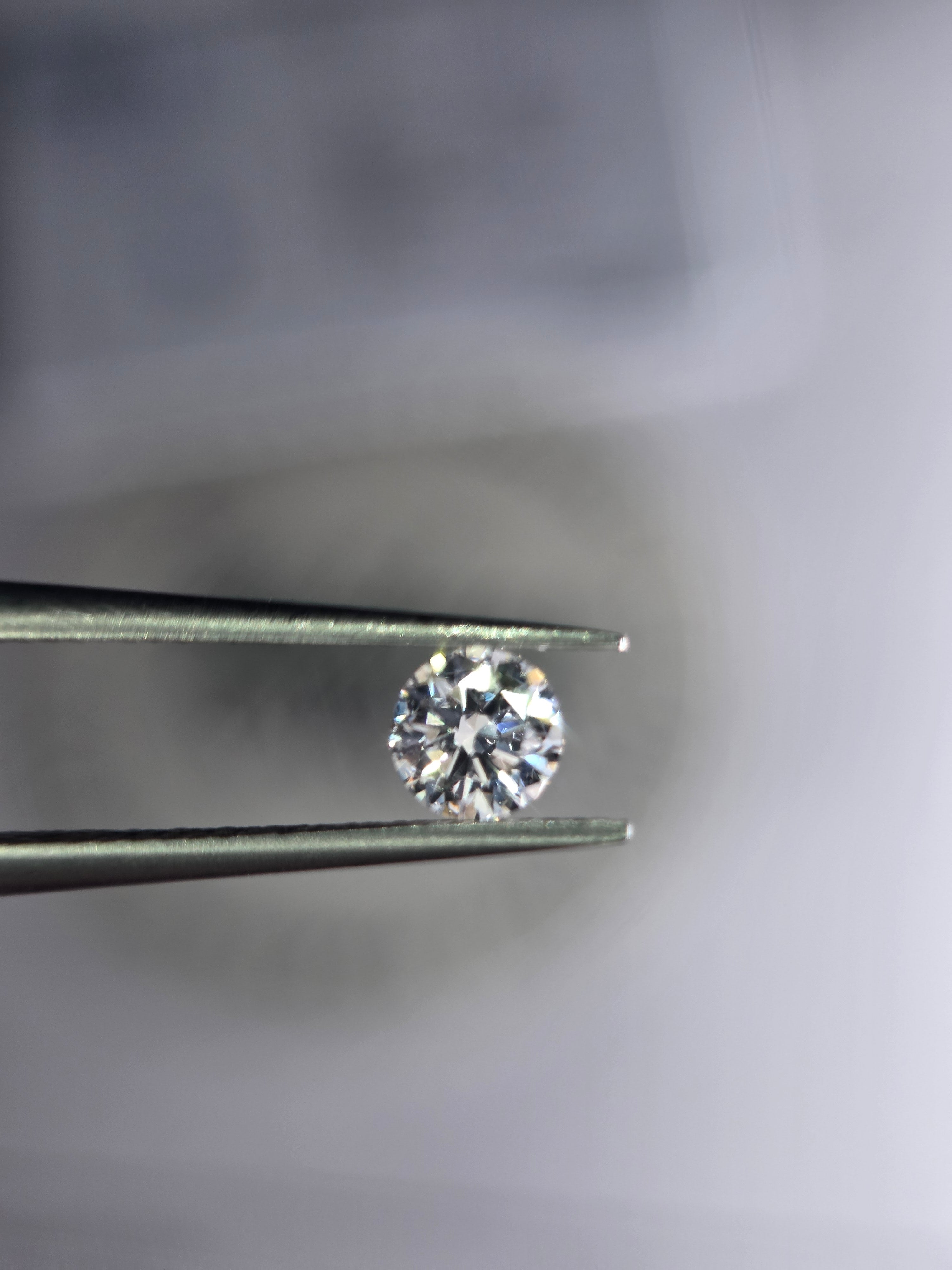 Diamante natural 0.23 ct | Color F | Claridad SI2