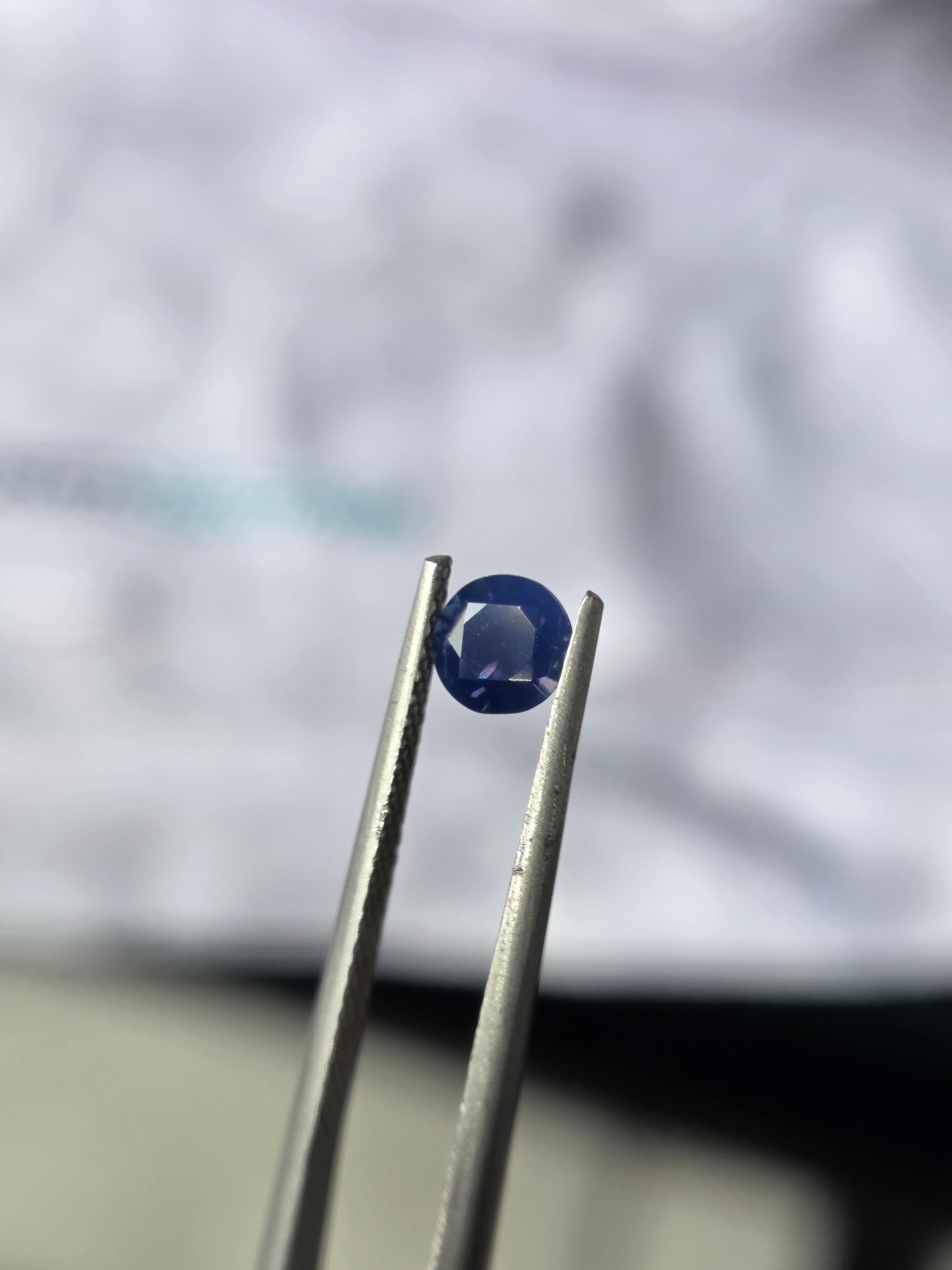 Zafiro natural 0.50 ct (4.86 × 2.89 mm) | Color azul rey