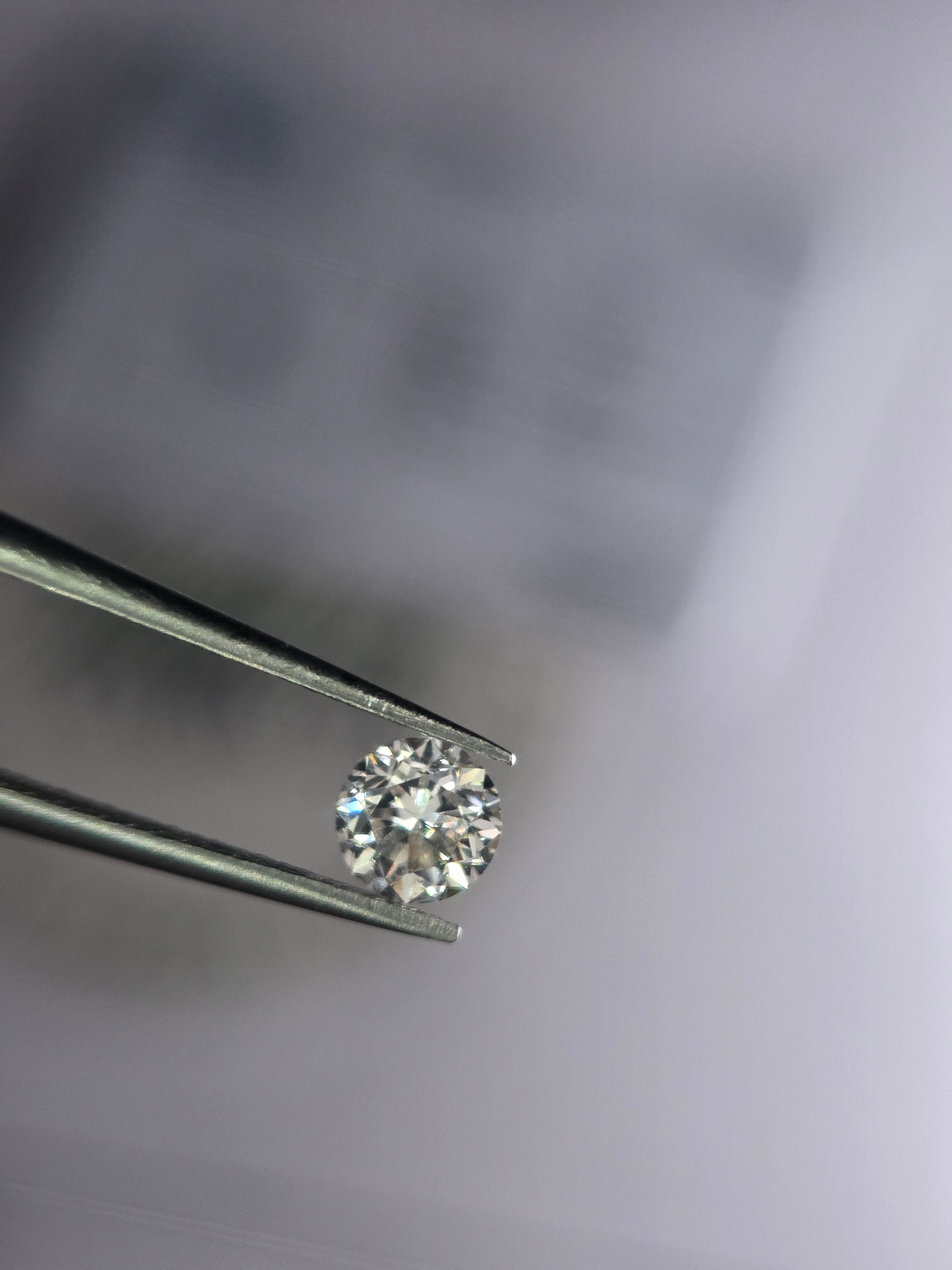 Diamante natural 0.30 ct | Color H | Claridad VS1