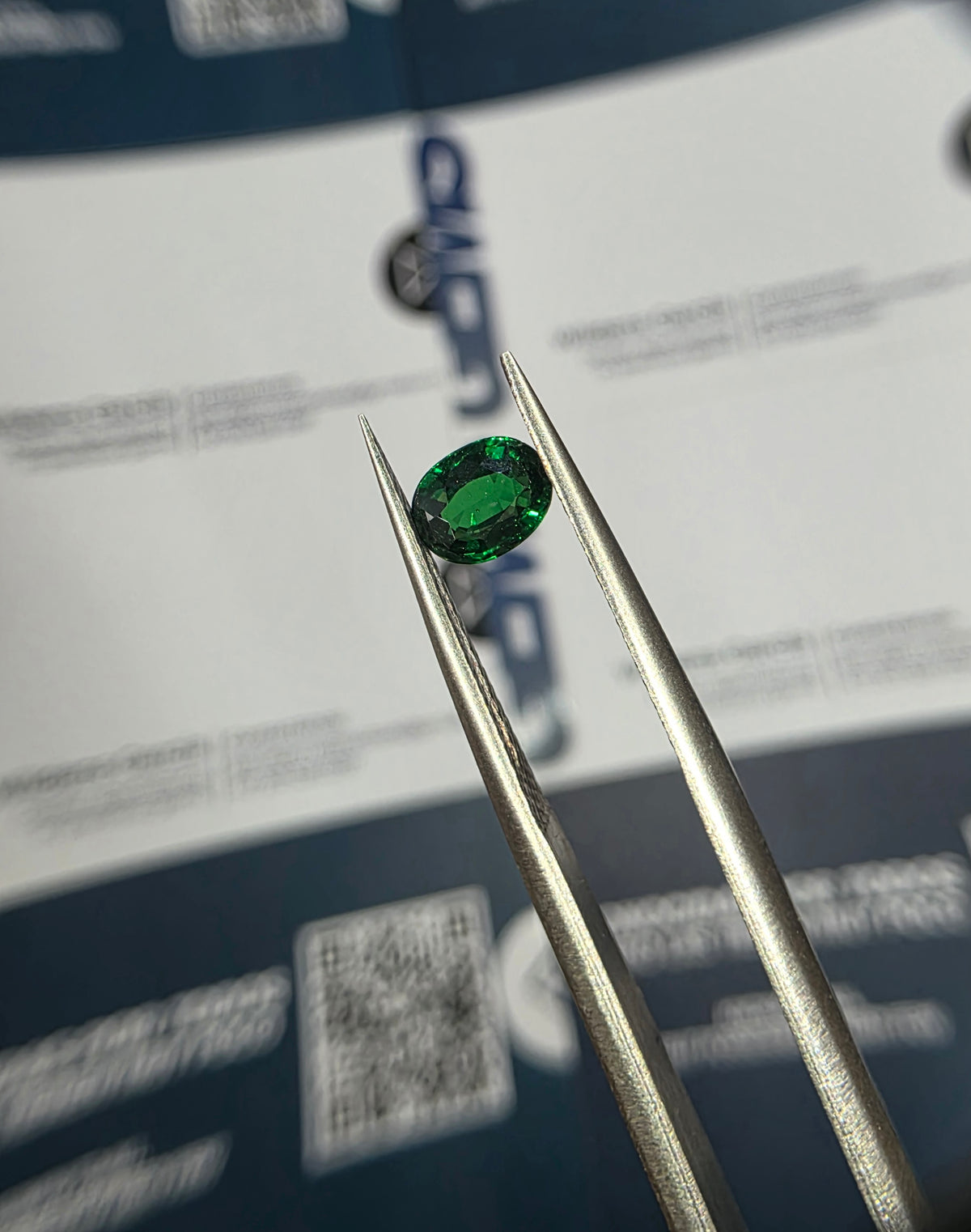 Granate Tsavorita Natural - 0.56 ct