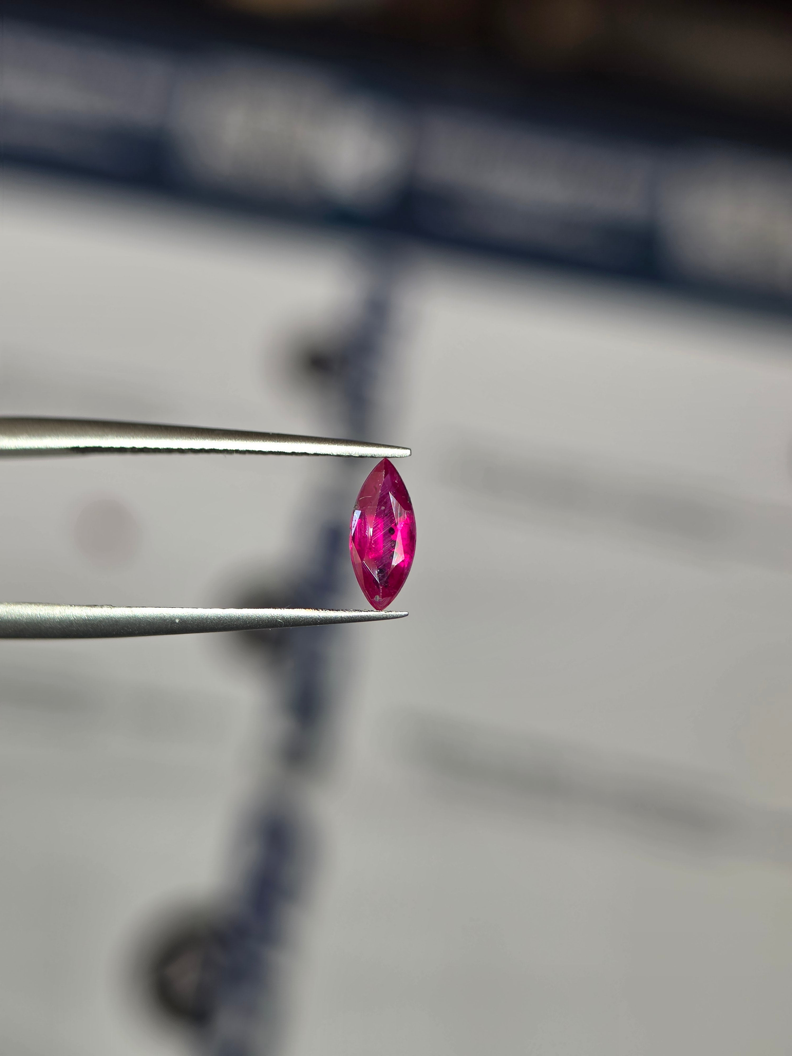 Rubí natural — 0.38 ct