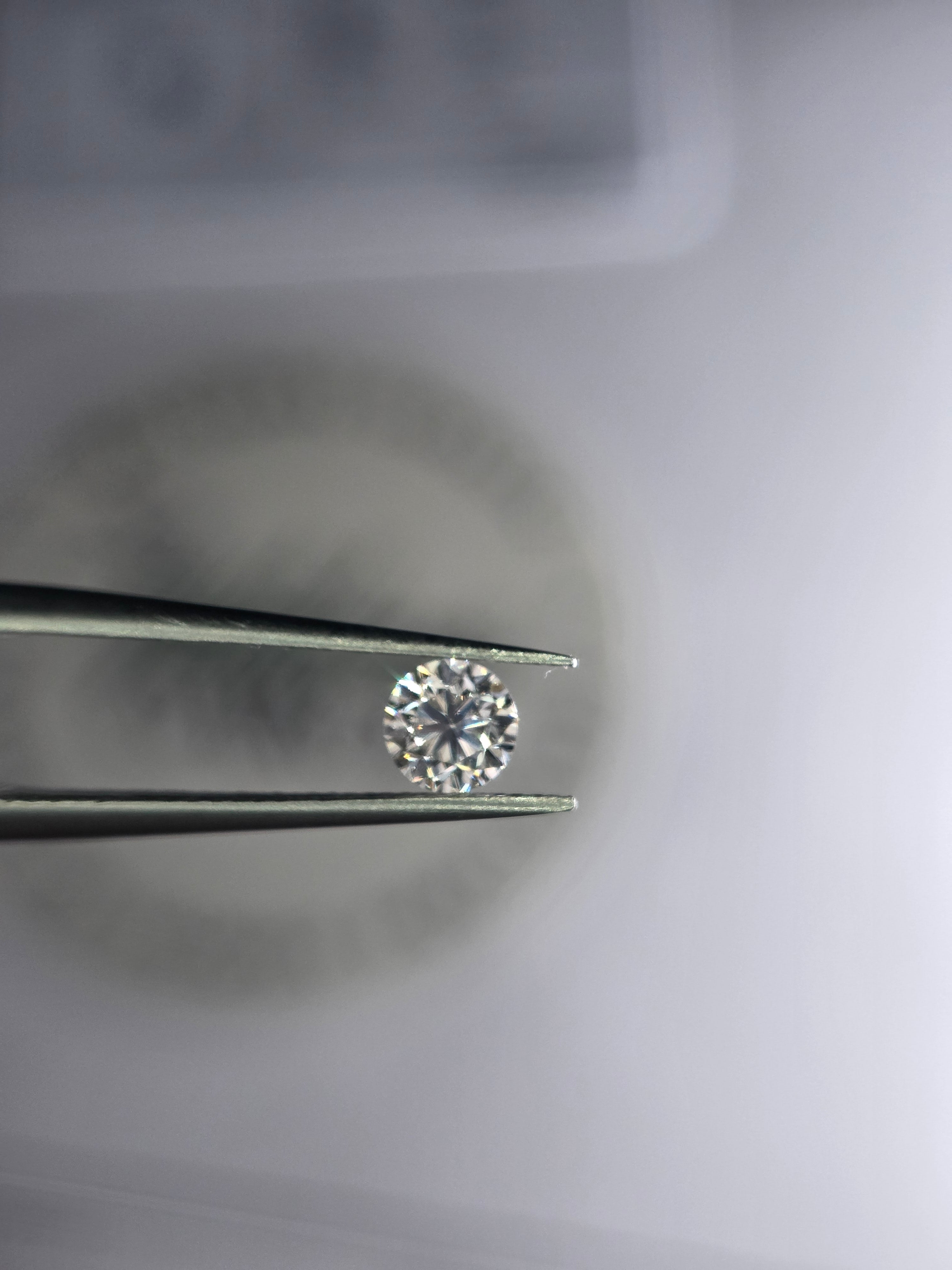 Diamante natural 0.30 ct | Color H | Claridad VS2
