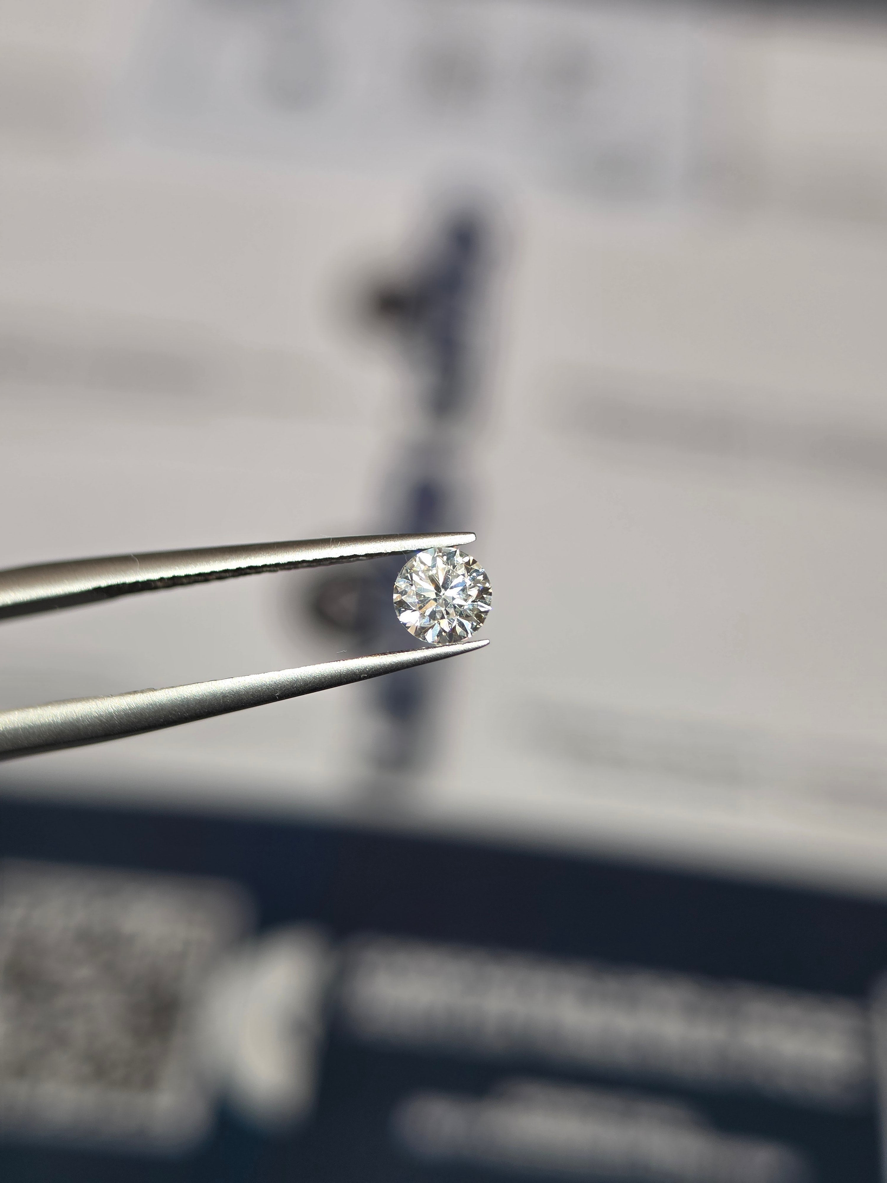 Diamante natural — VS1 — 0.30 ct