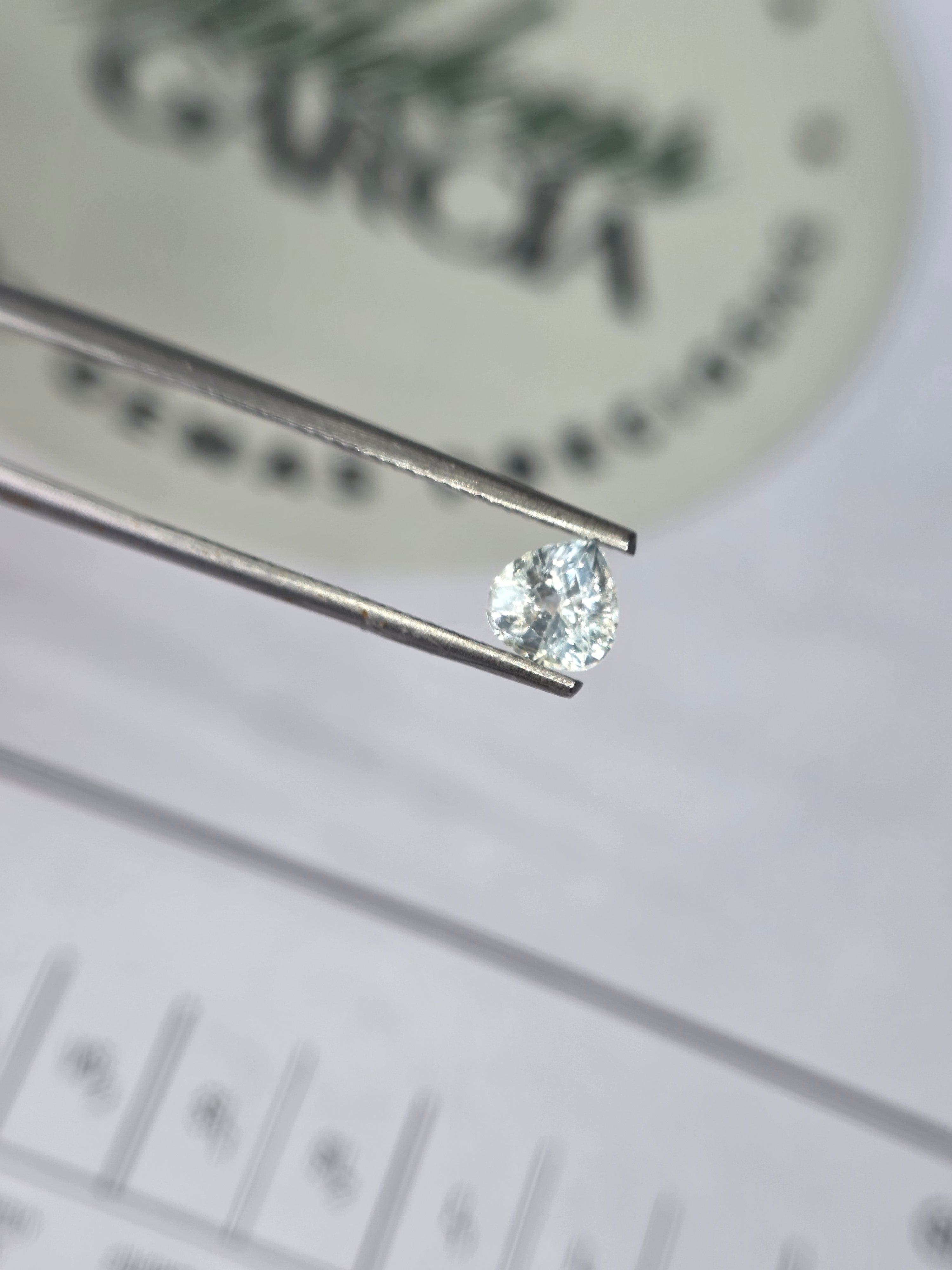 Zafiro natural 0.74 ct (5.41 × 5.45 mm) | Color azul cielo