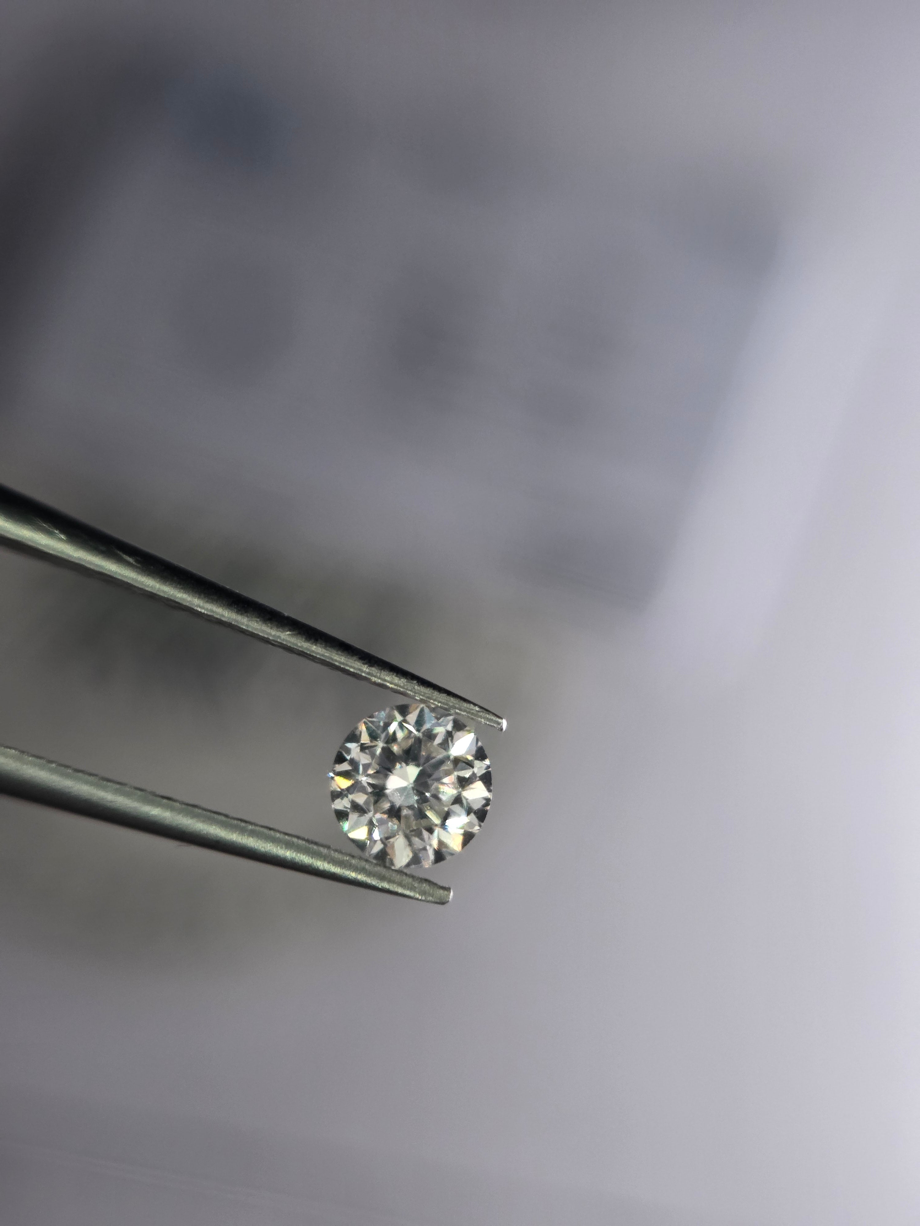 Diamante natural 0.30 ct | Color H | Claridad VS1