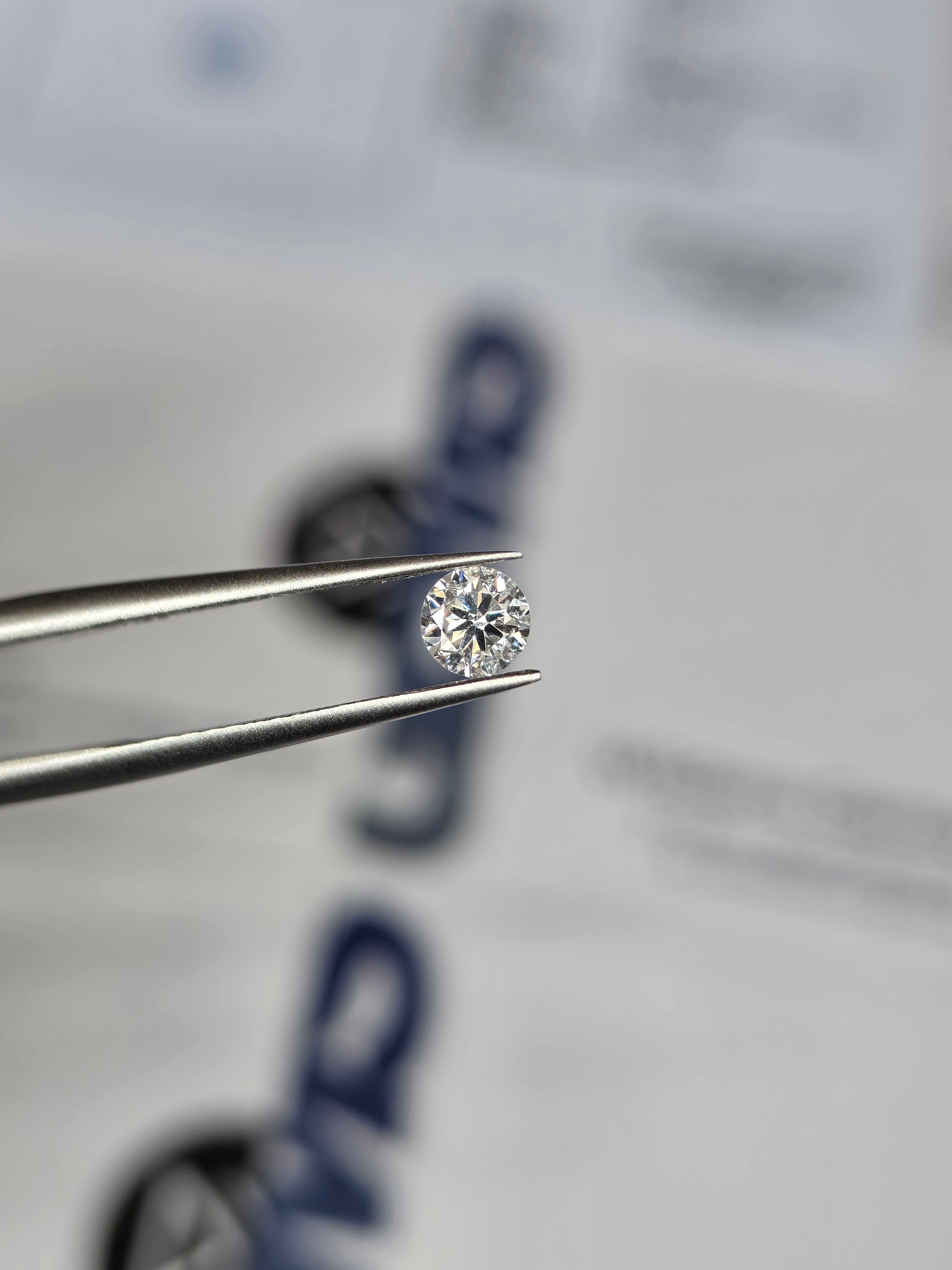 Diamante natural — VS2 — 0.30 ct
