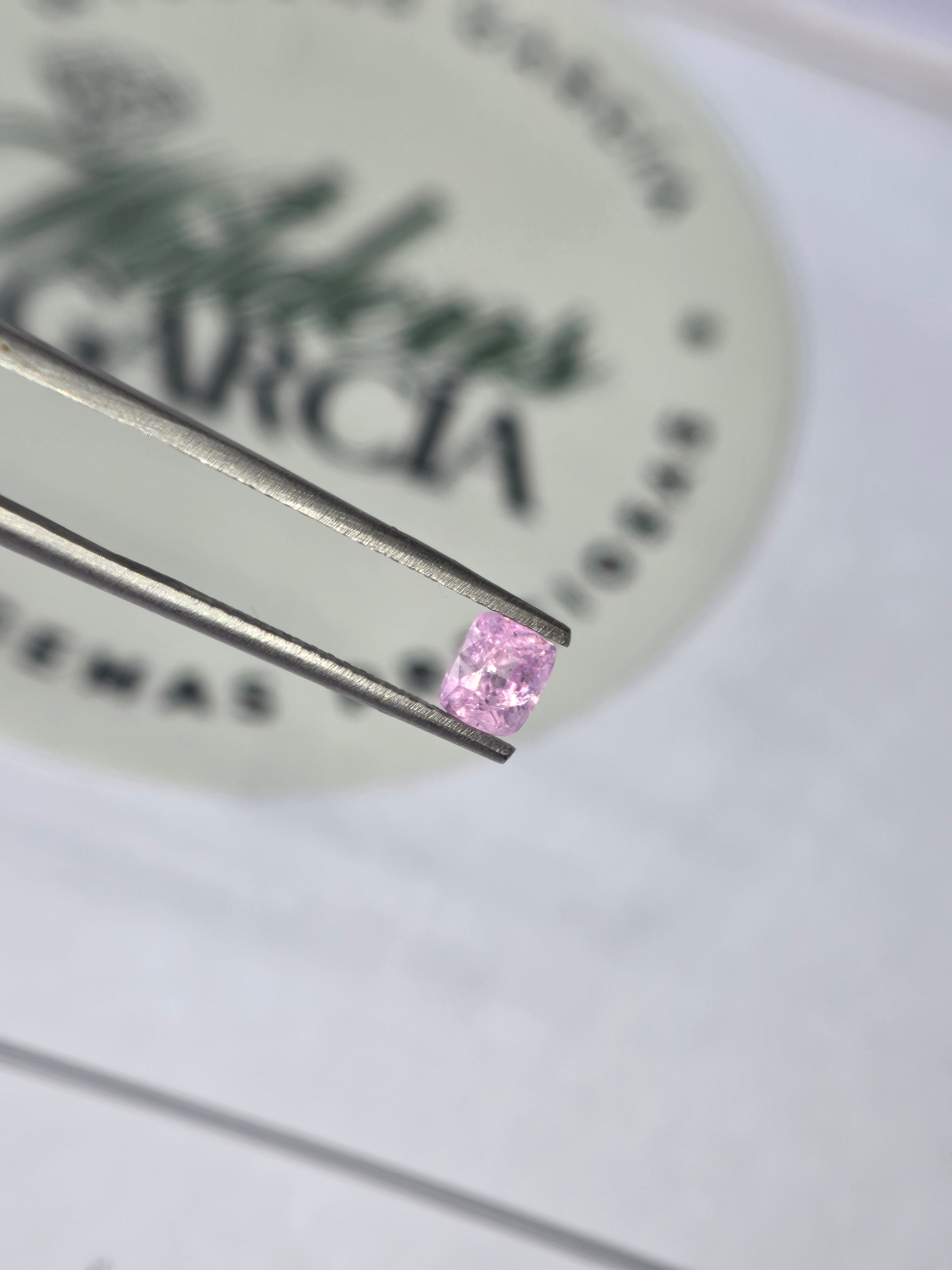 Zafiro natural 0.72 ct (5.03 × 4.30 mm) | Color rosa blush