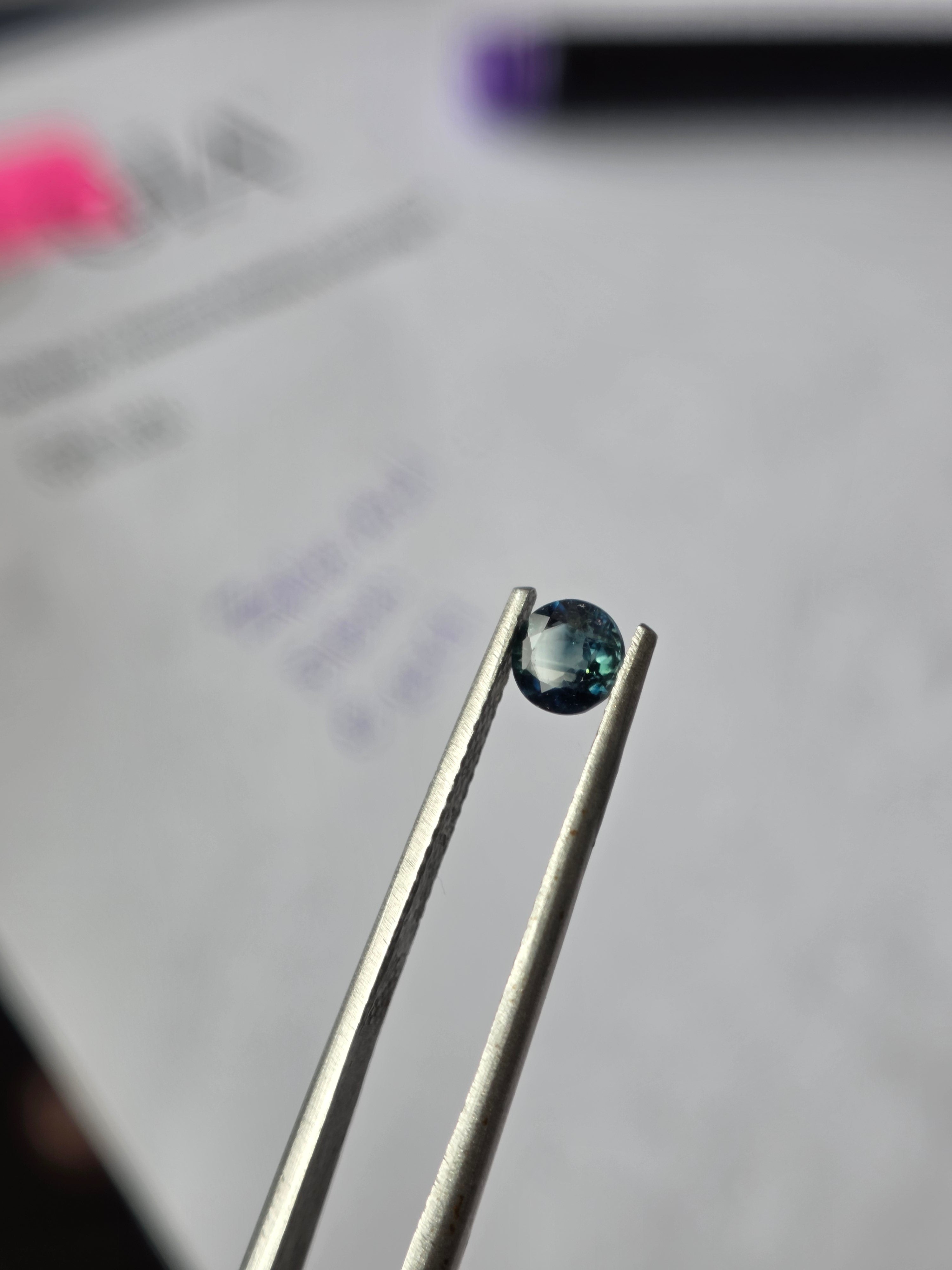 Zafiro natural 0.64 ct (5.11 × 3.08 mm) | Color azul