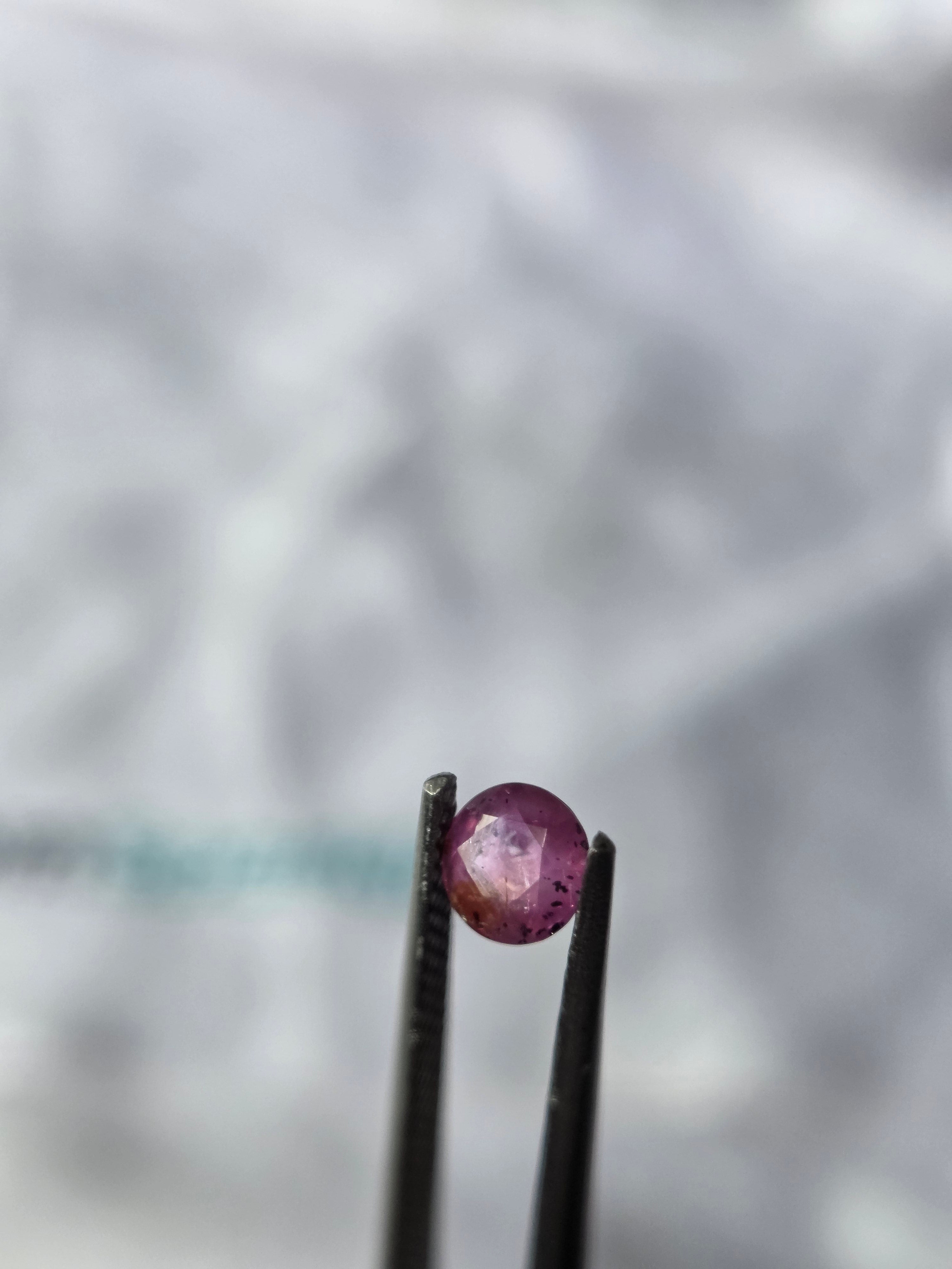 Zafiro natural 0.68 ct (4.85 × 3.69 mm) | Color rosa