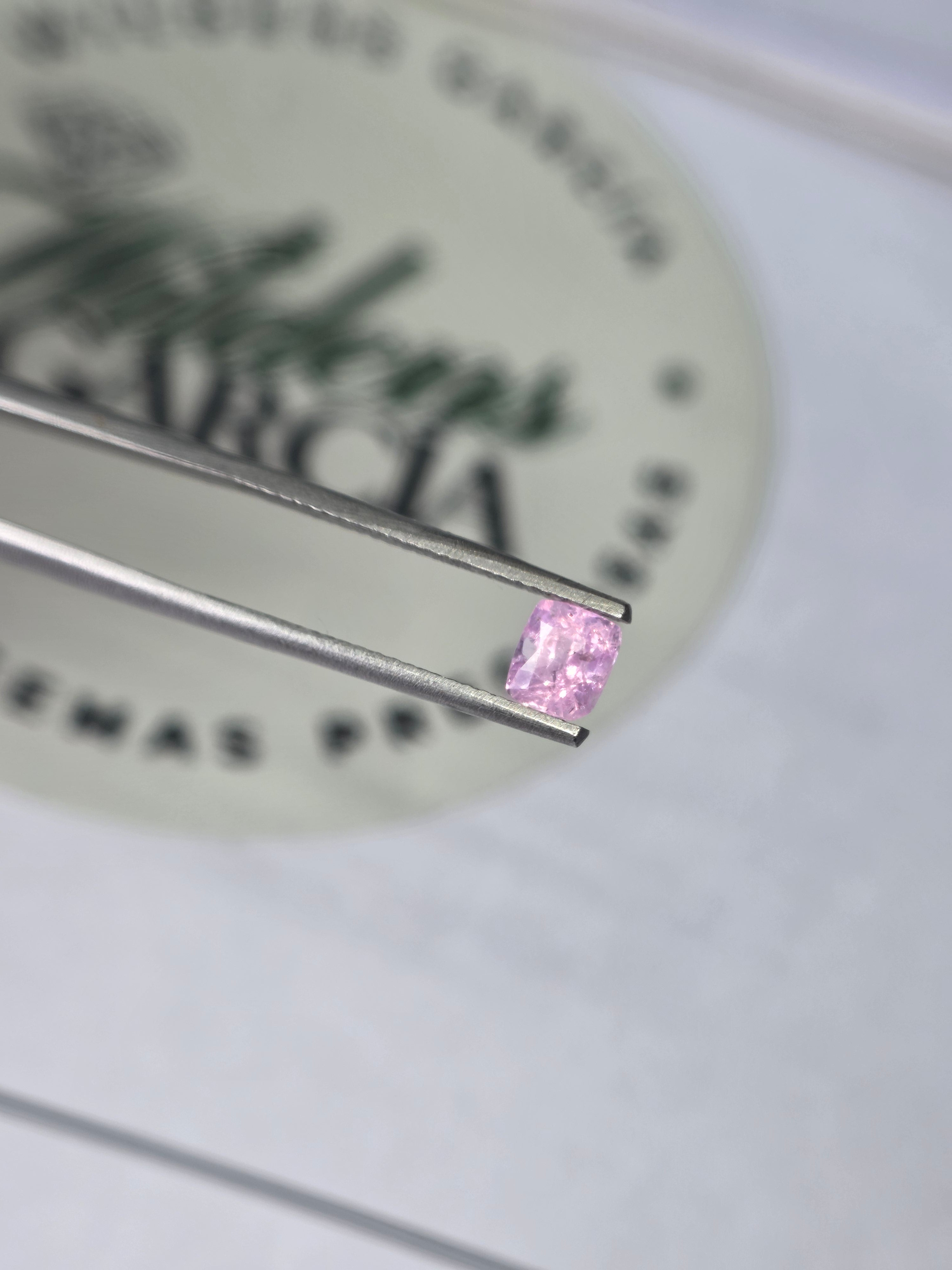 Zafiro natural 0.72 ct (5.03 × 4.30 mm) | Color rosa blush