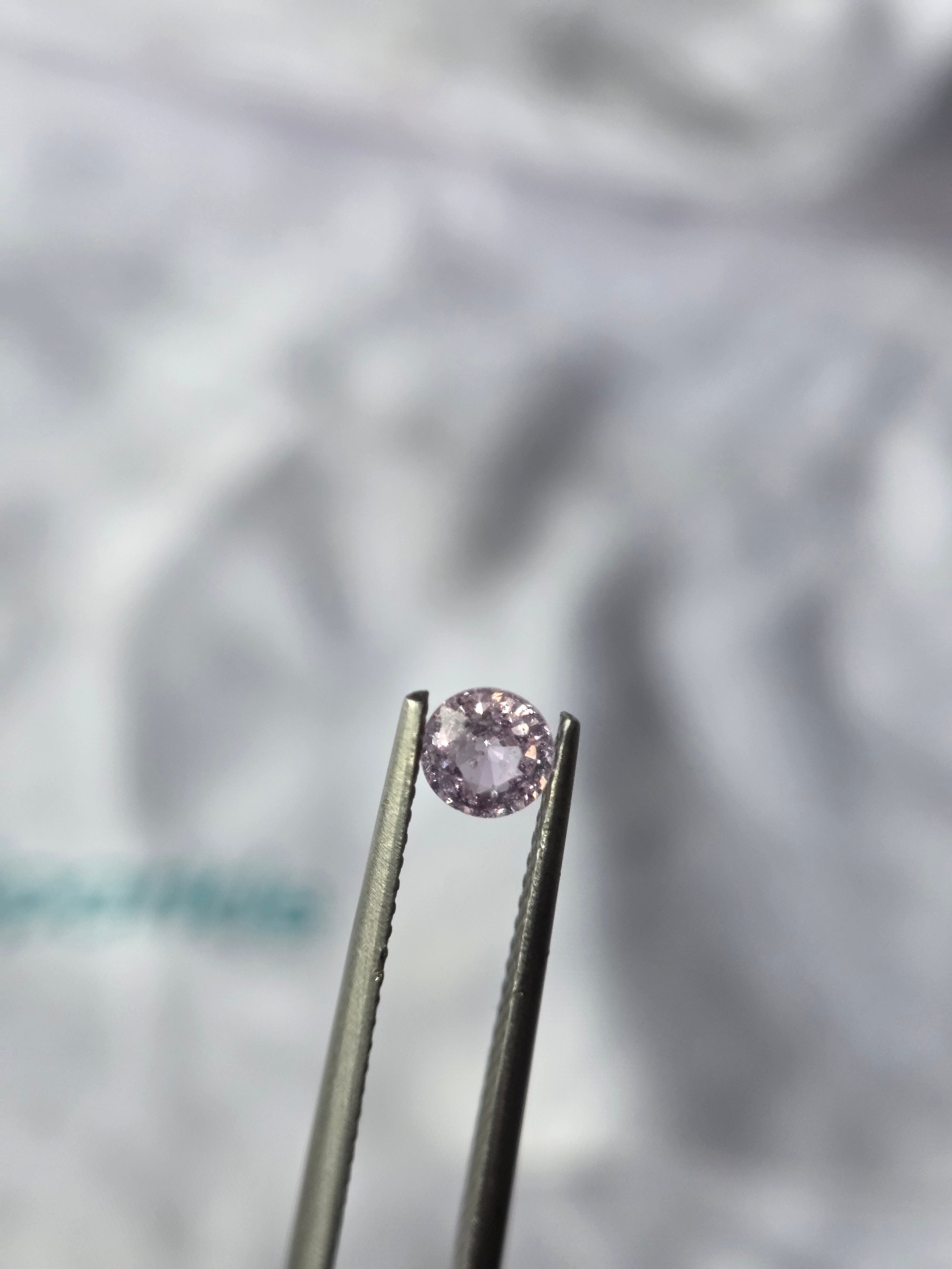 Zafiro natural 0.45 ct (4.52 × 2.57 mm) | Color rosa leve