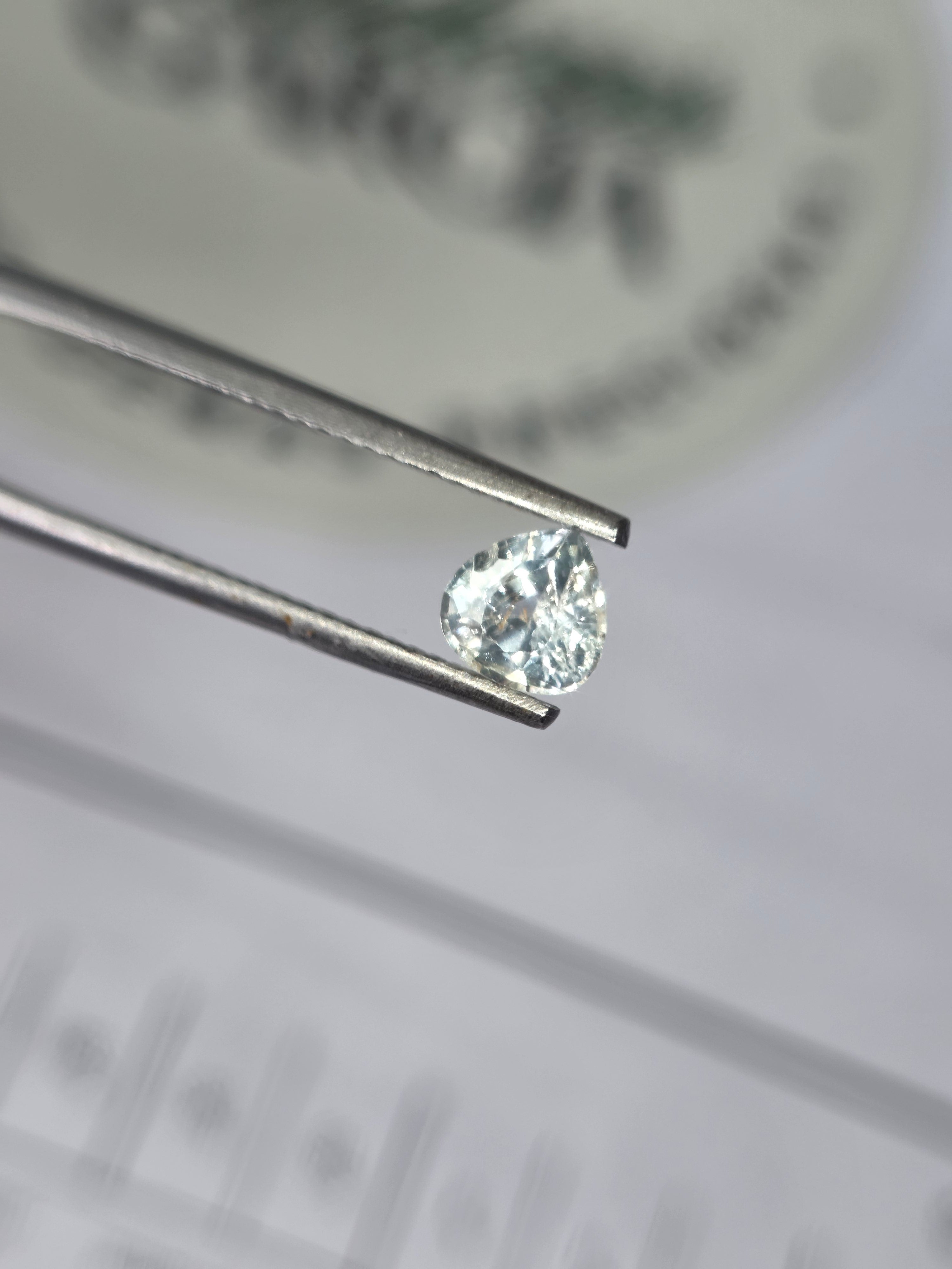 Zafiro natural 0.74 ct (5.41 × 5.45 mm) | Color azul cielo