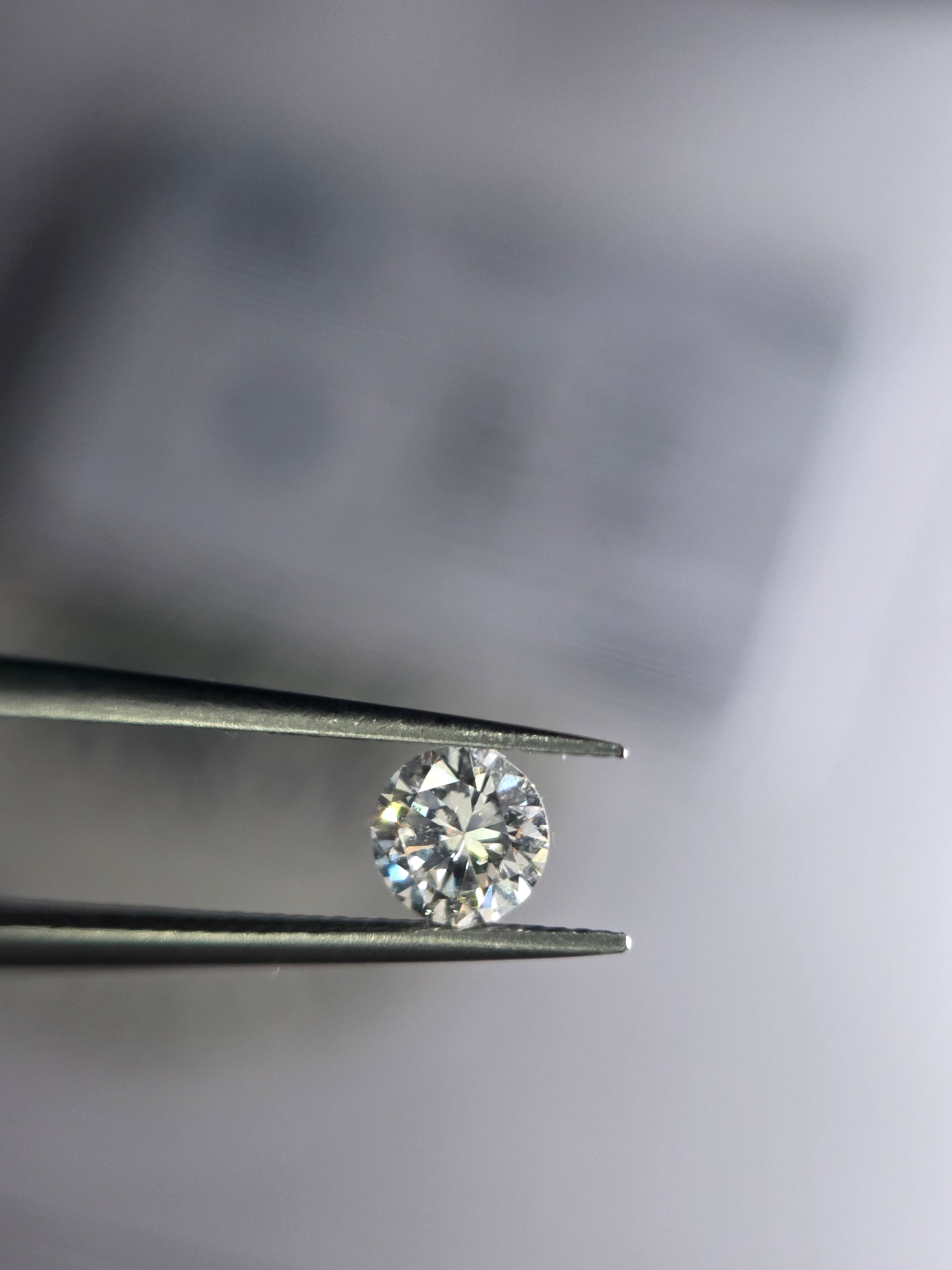Diamante natural 0.30 ct | Color H | Claridad VS2