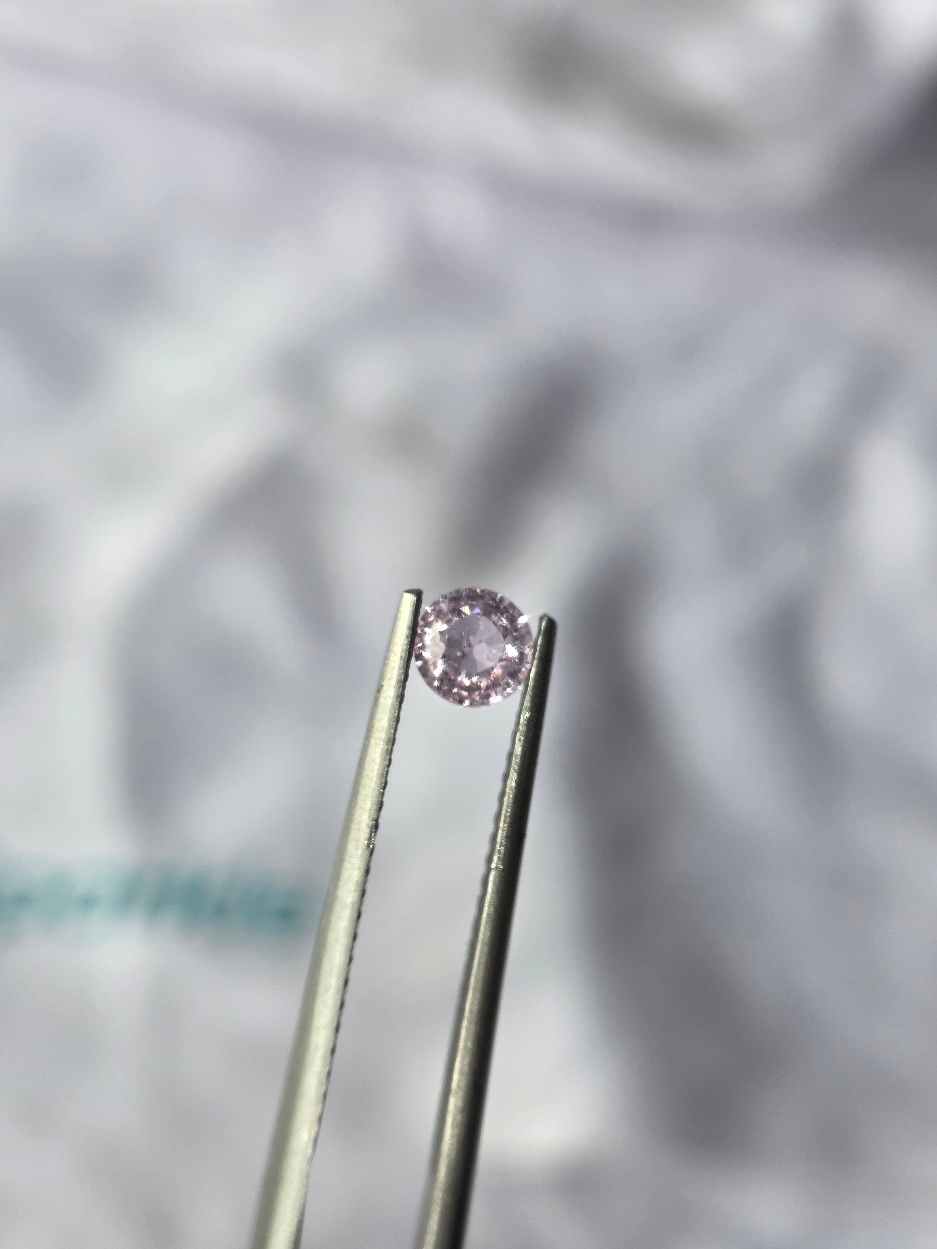 Zafiro natural 0.45 ct (4.52 × 2.57 mm) | Color rosa leve